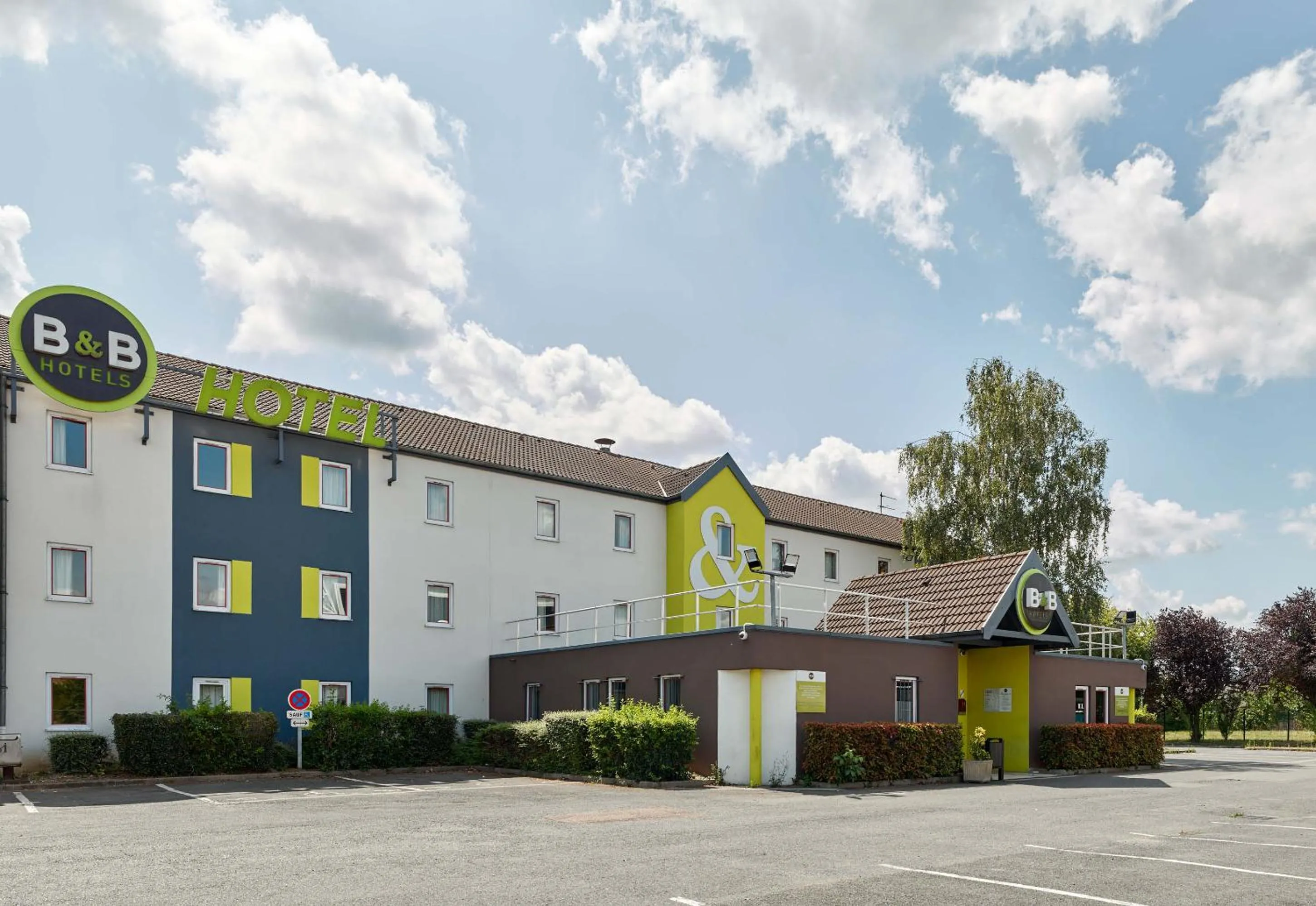 Property building in B&B HOTEL Paris Nord Villepinte