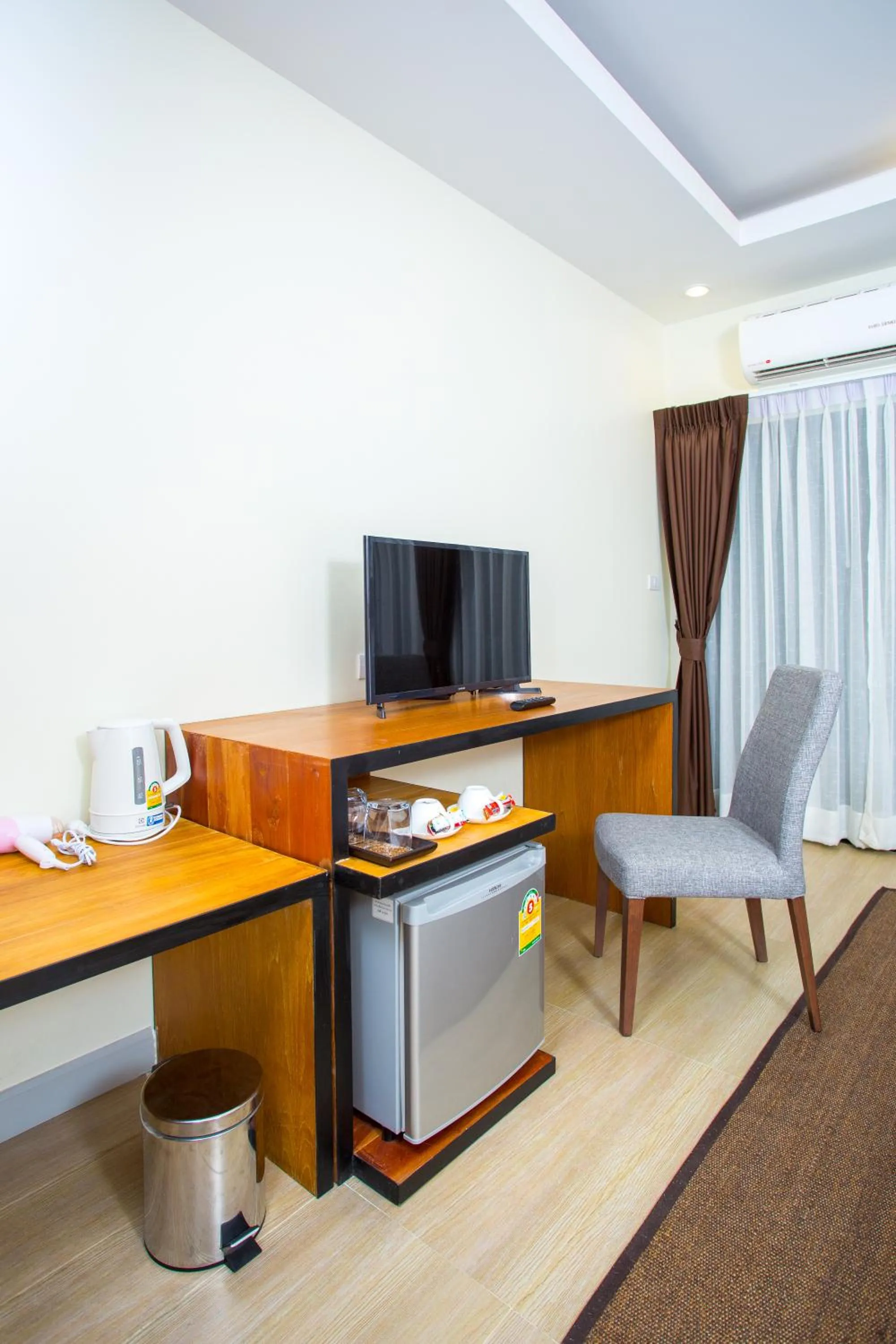 TV and multimedia in Triple B Boutique Residence