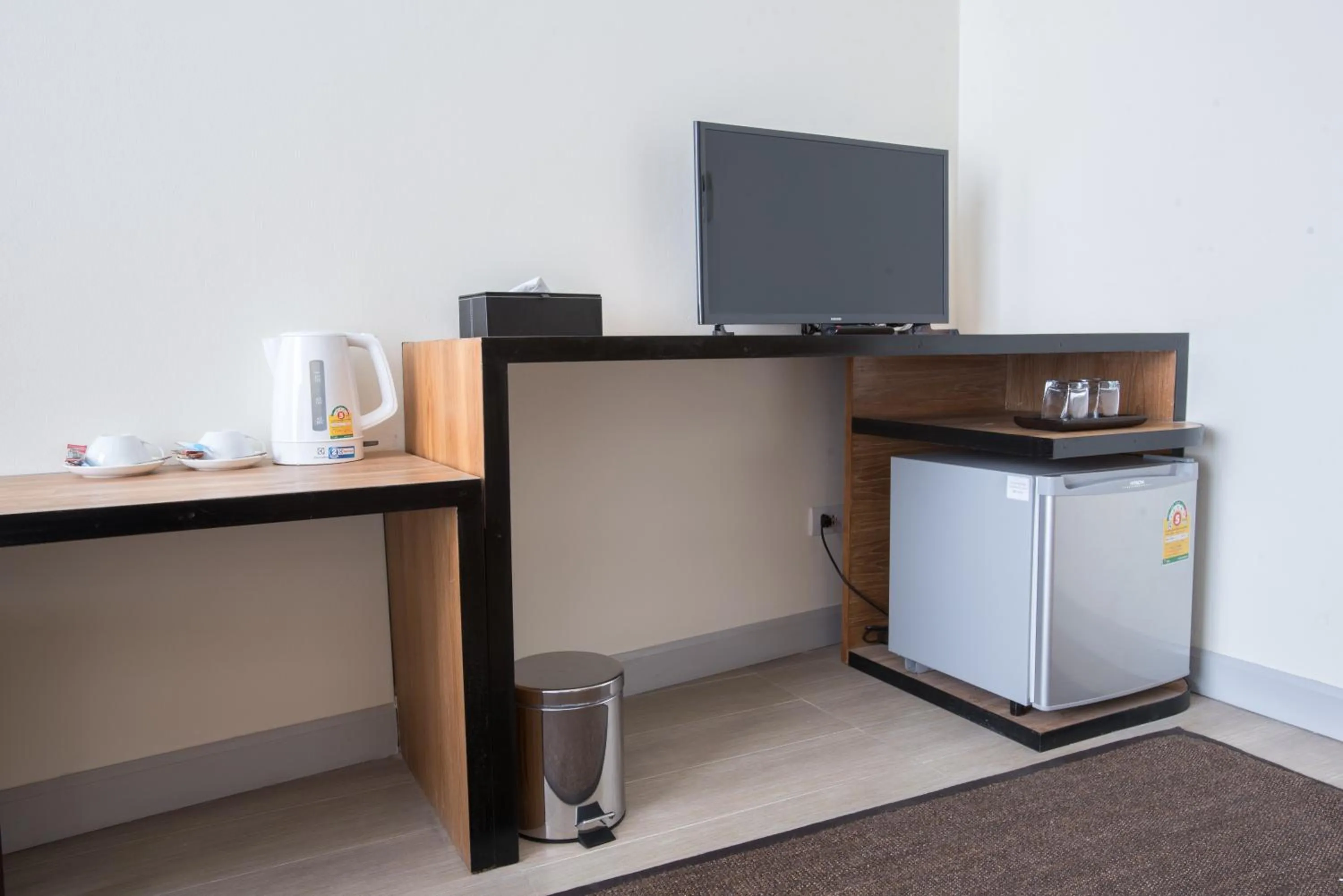 TV and multimedia in Triple B Boutique Residence