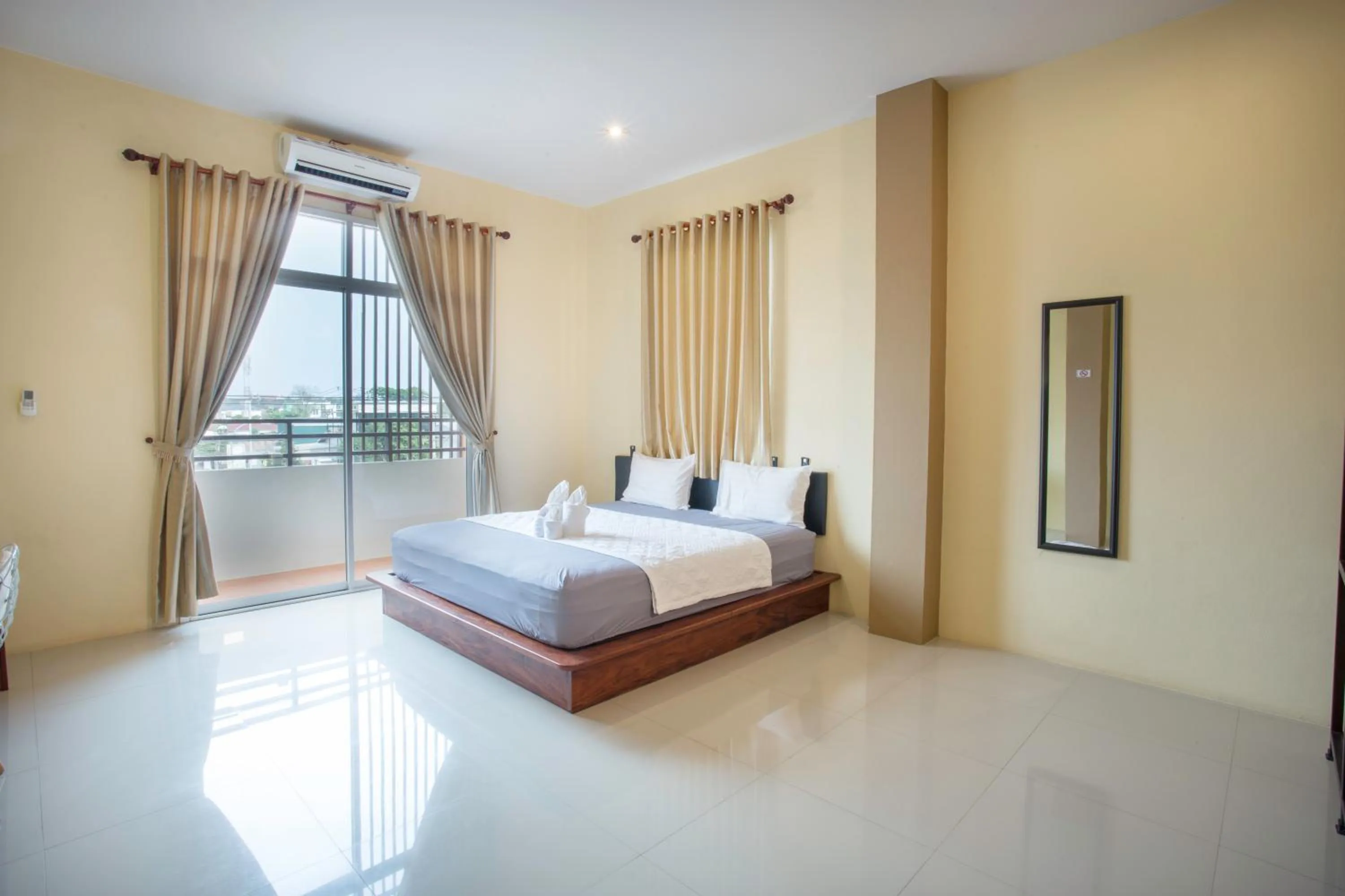 Bedroom, Bed in Aura Residence