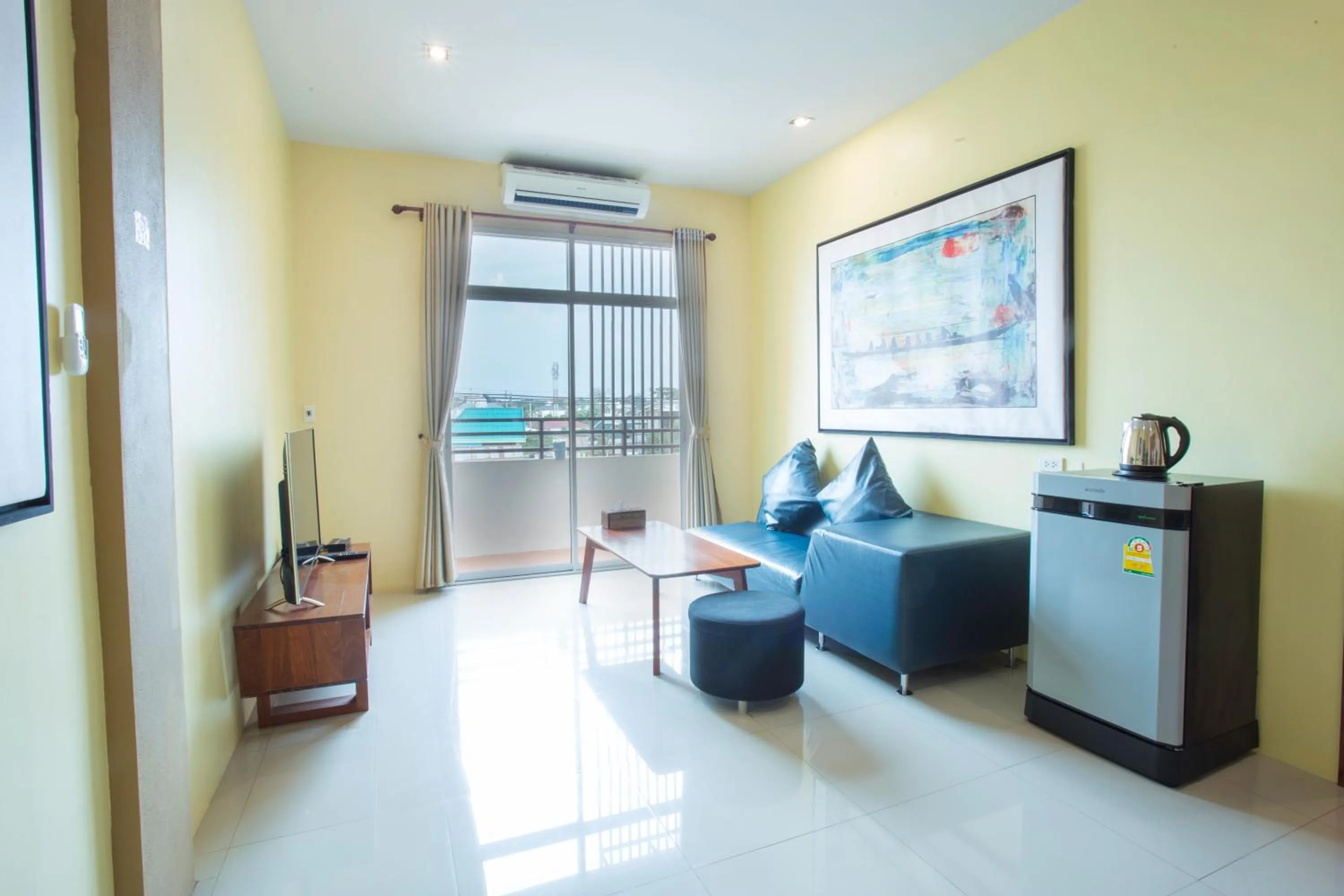 Living room in Aura Residence