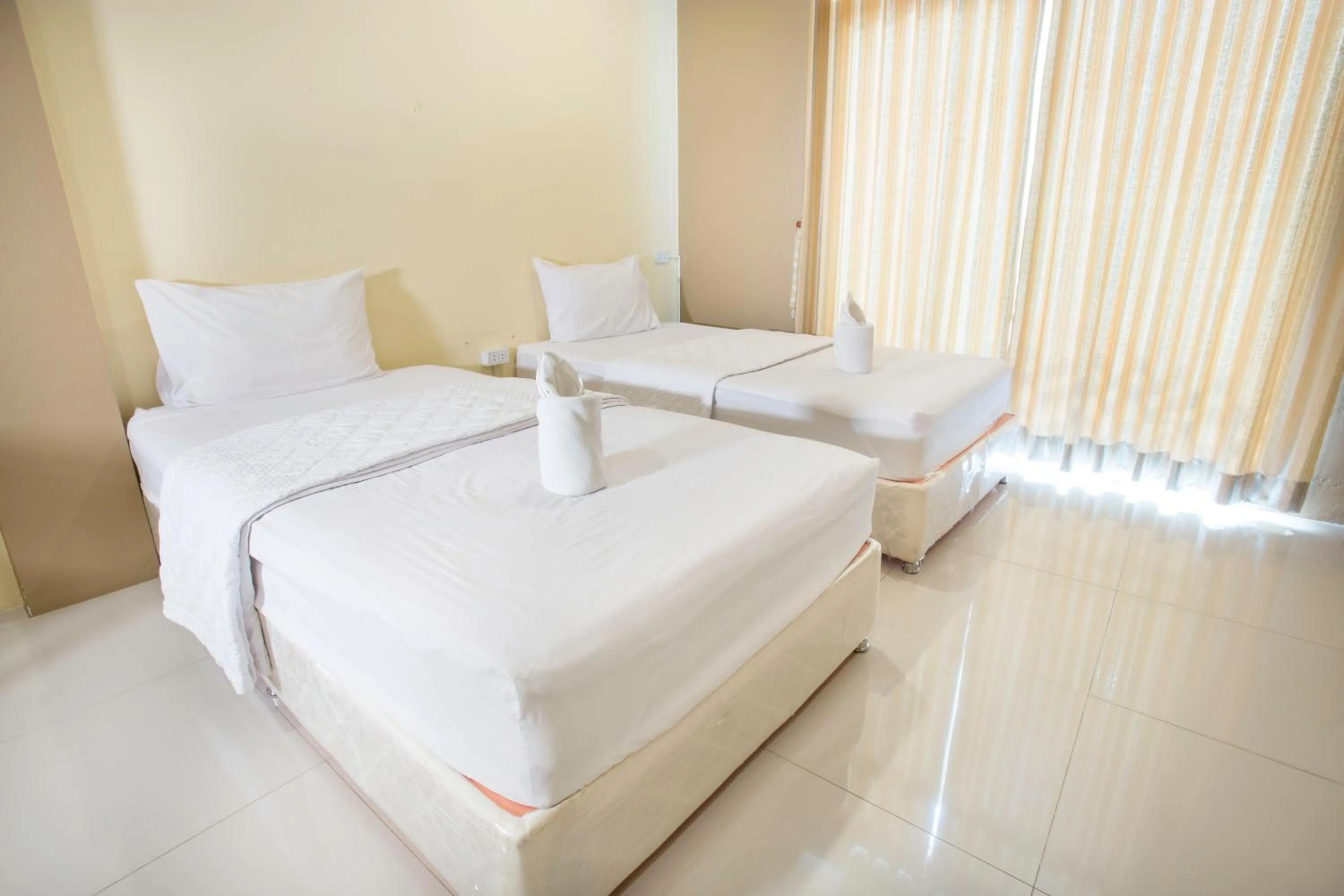 Bedroom, Bed in Aura Residence