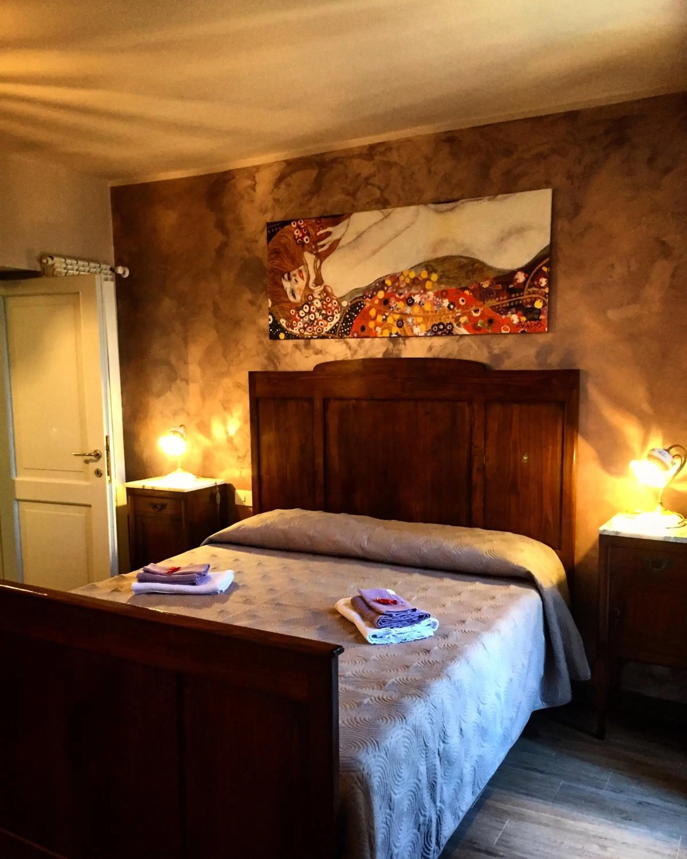 Photo of the whole room, Bed in Il Borgo Antico
