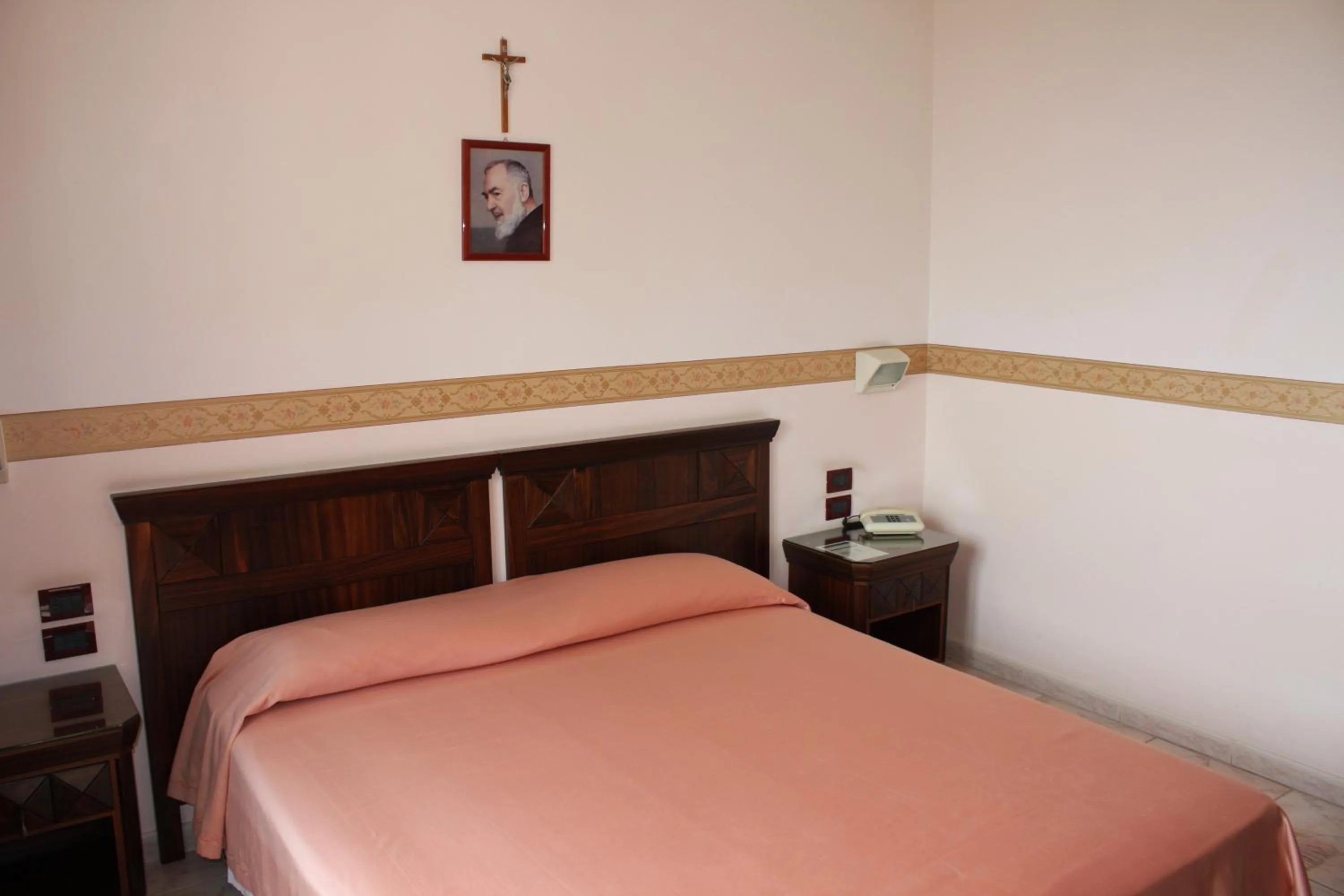 Bed in Grand Hotel degli Angeli