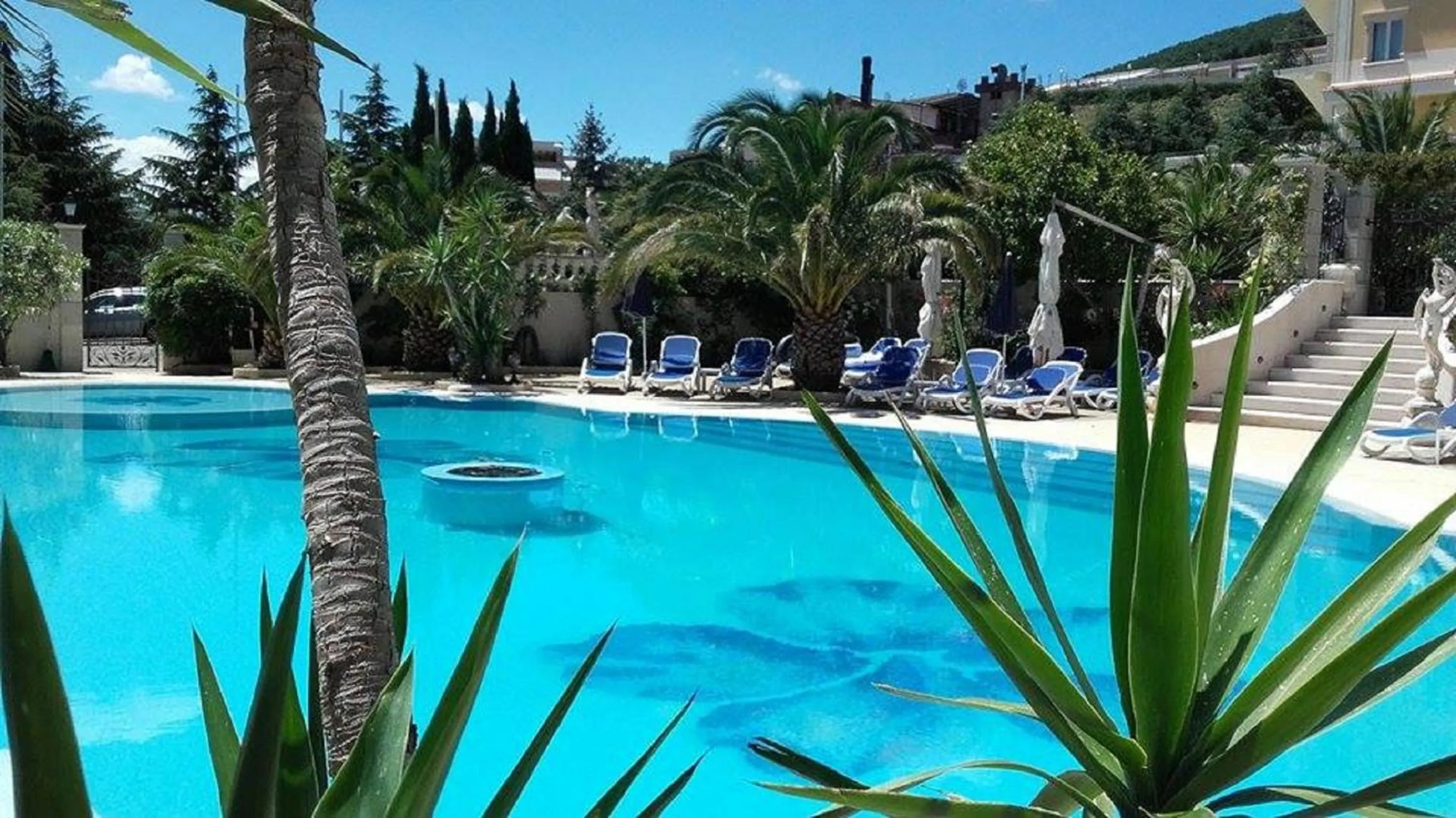 Swimming pool in Grand Hotel degli Angeli