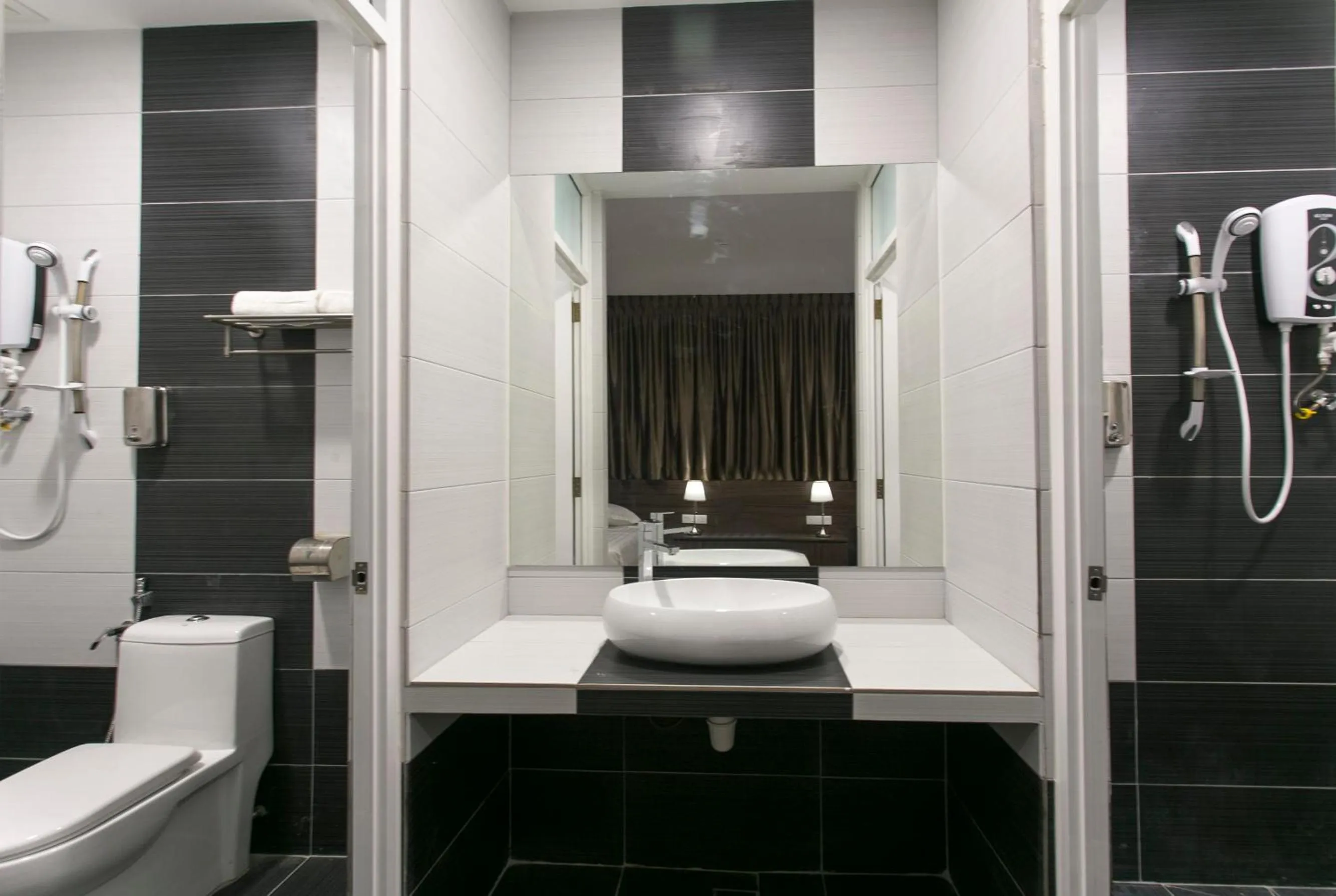 Property building in Lavana Hotel, Chinatown