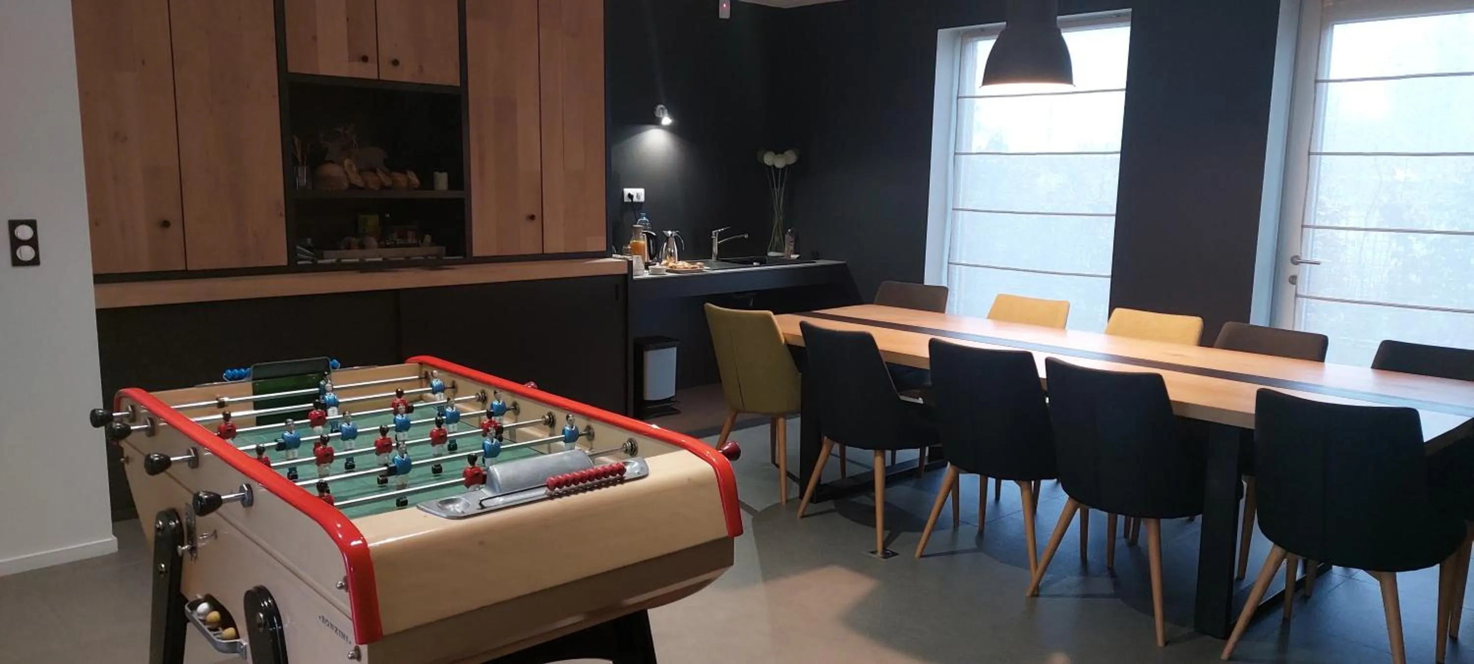 Communal lounge/ TV room in La Couture du Charme