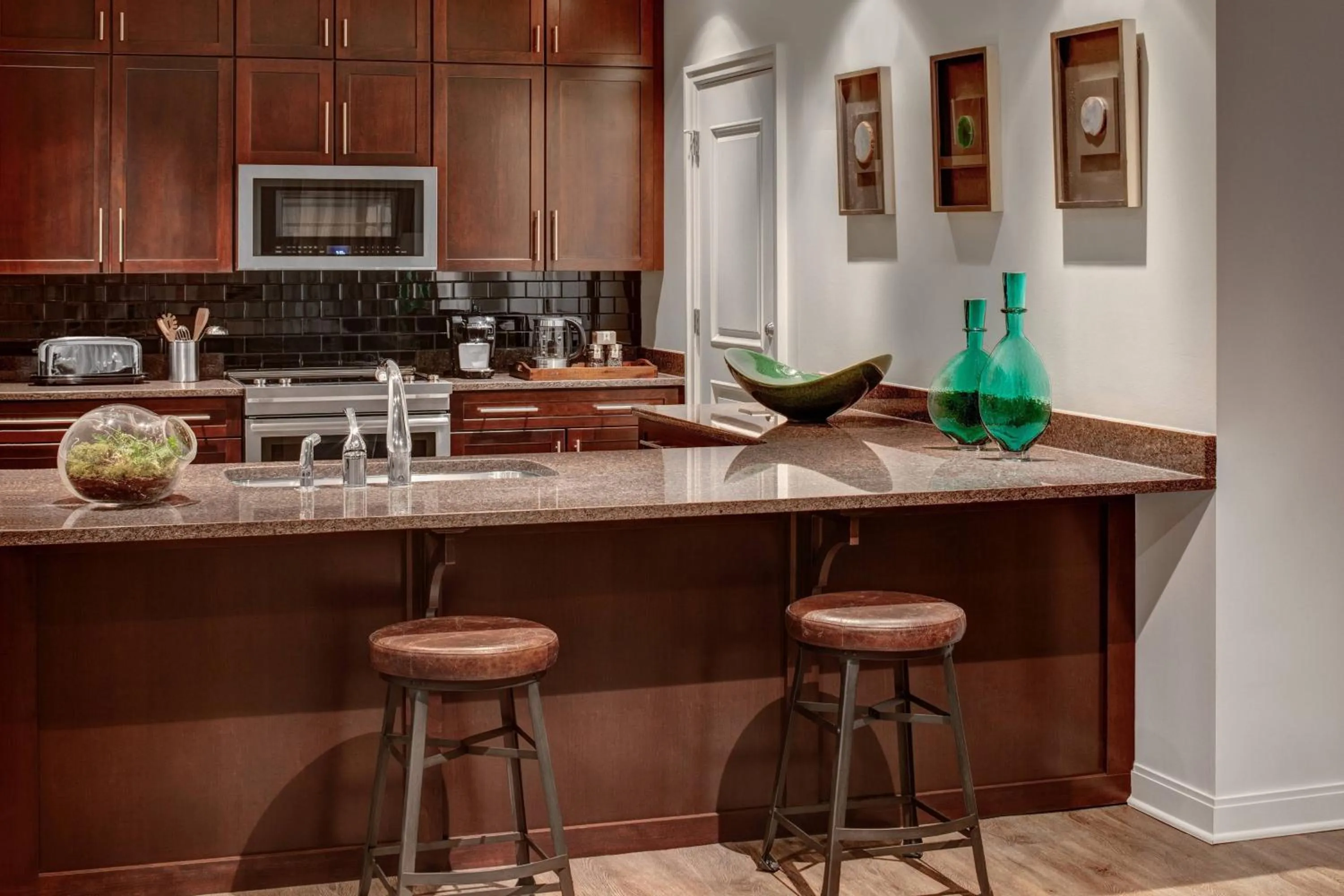 Kitchen or kitchenette in Element Huntsville