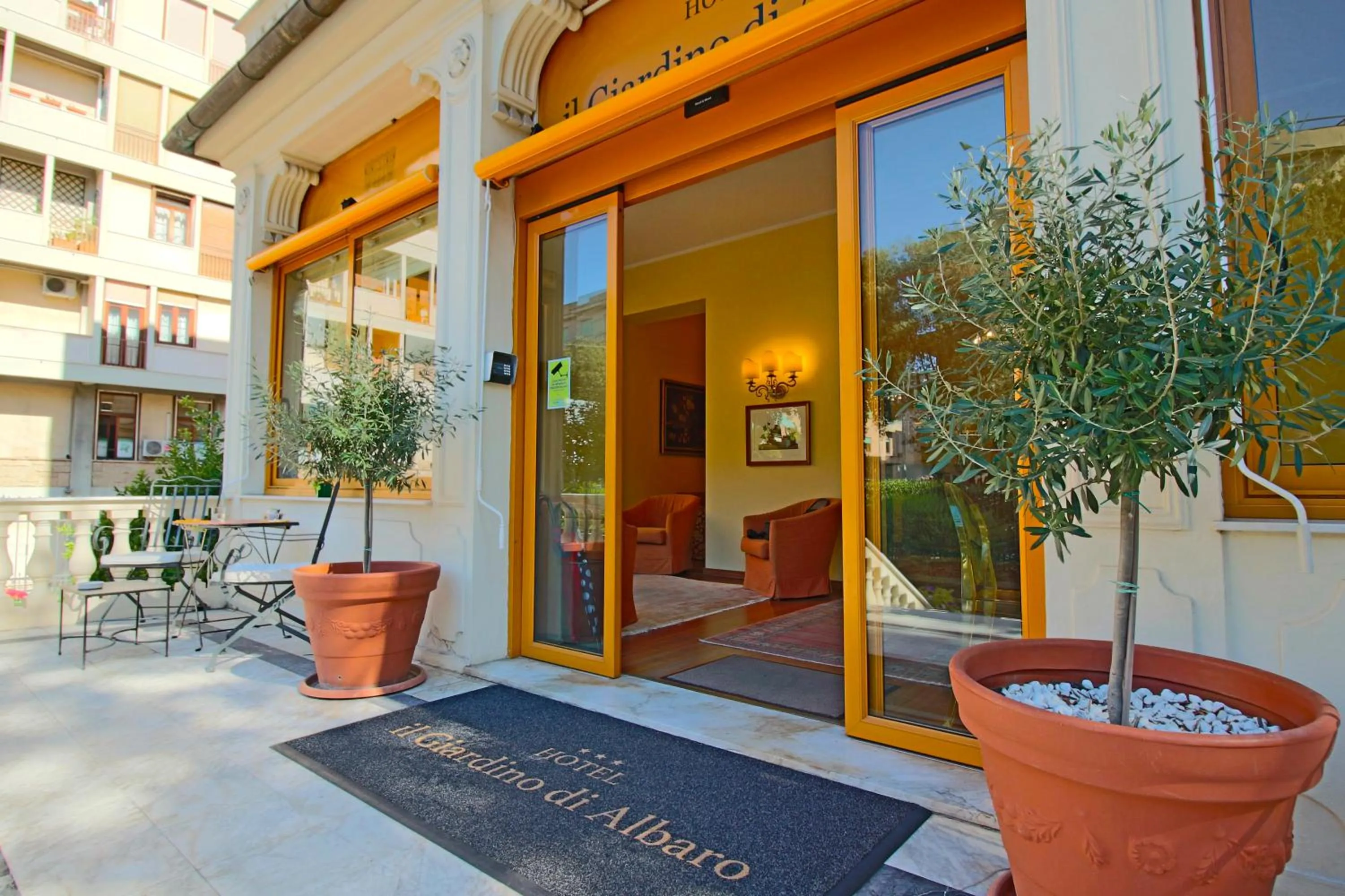 Property building in Il Giardino Di Albaro