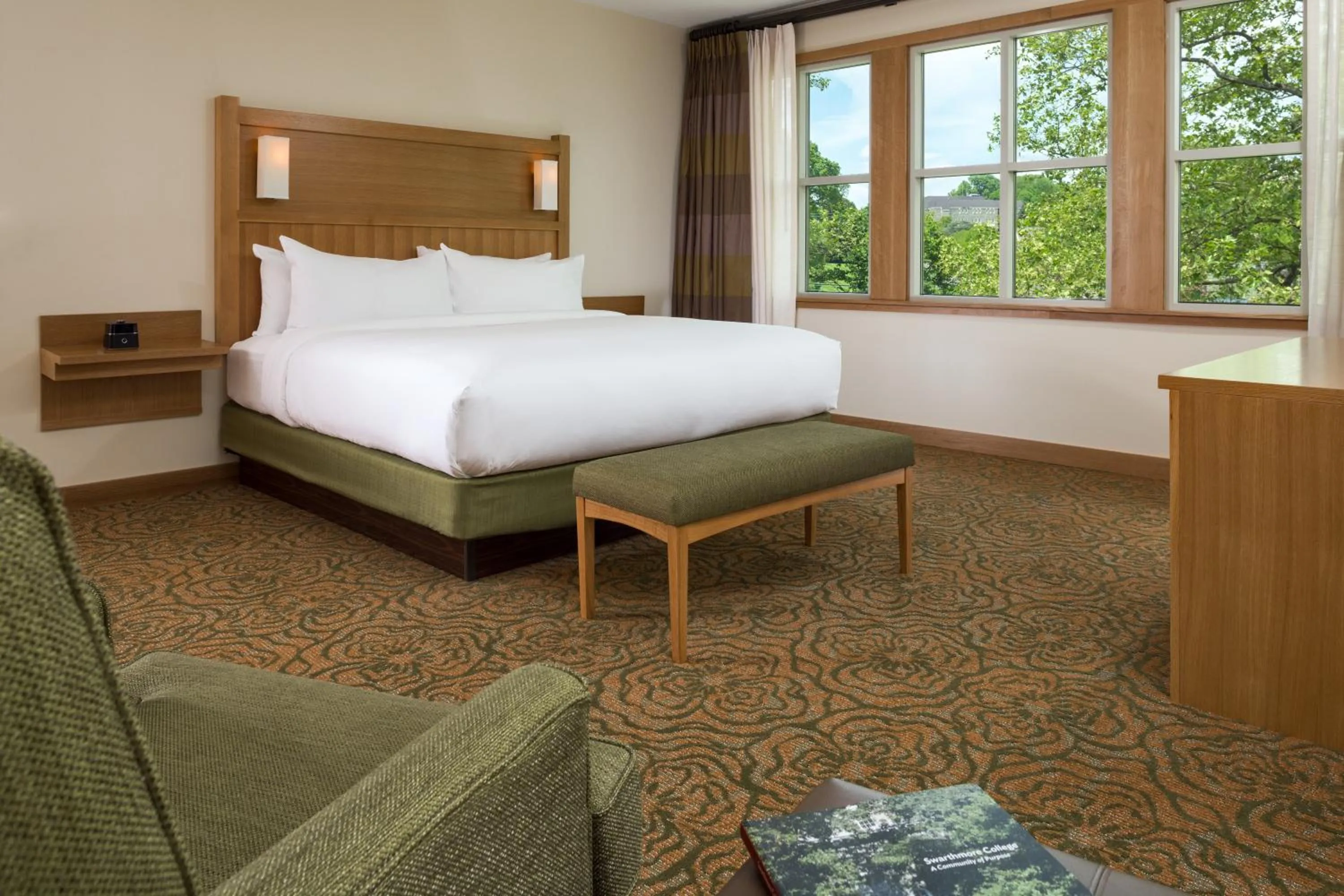 Photo of the whole room, Bed in The Inn At Swarthmore