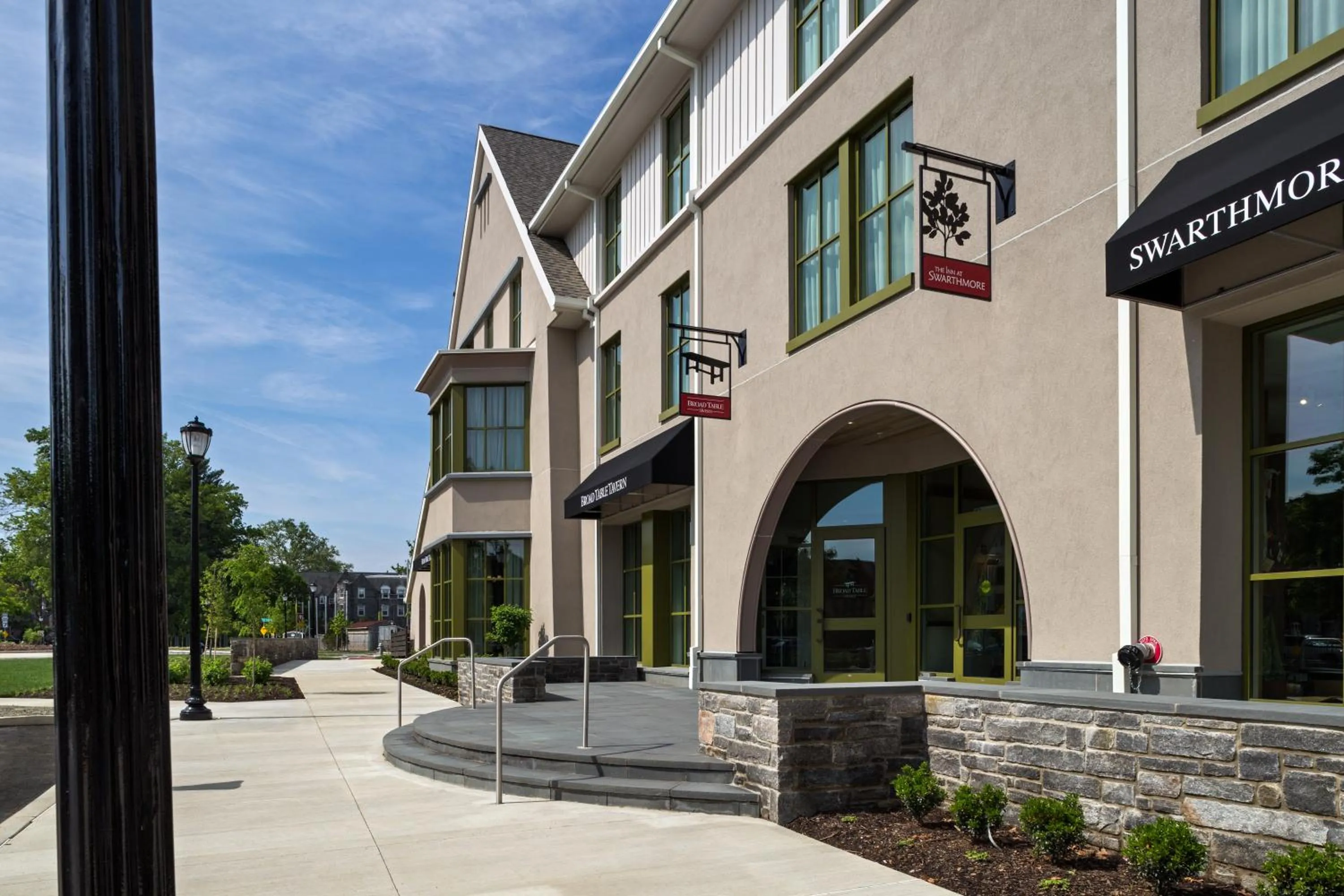 Facade/entrance in The Inn At Swarthmore