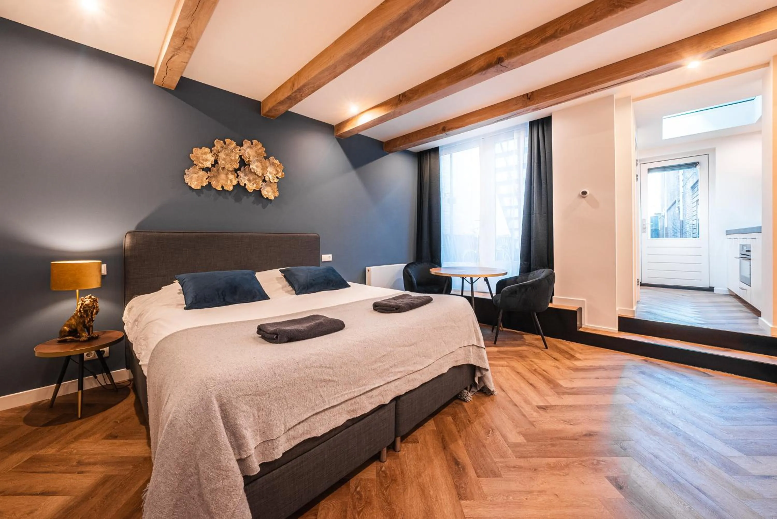 Bed in Familie Hotel & Apartments Alkmaar