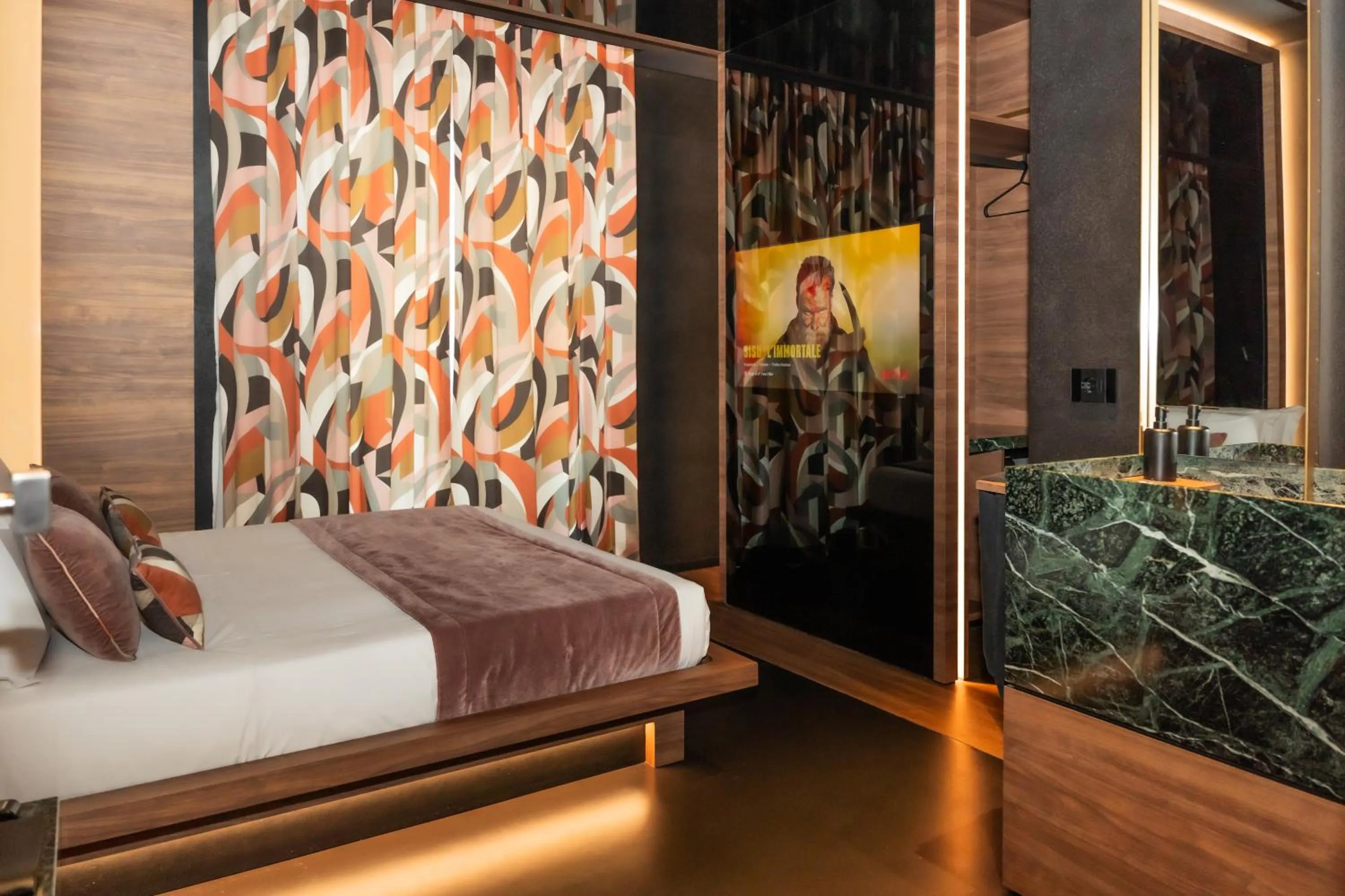 TV and multimedia, Bed in Hotel Orizzonte