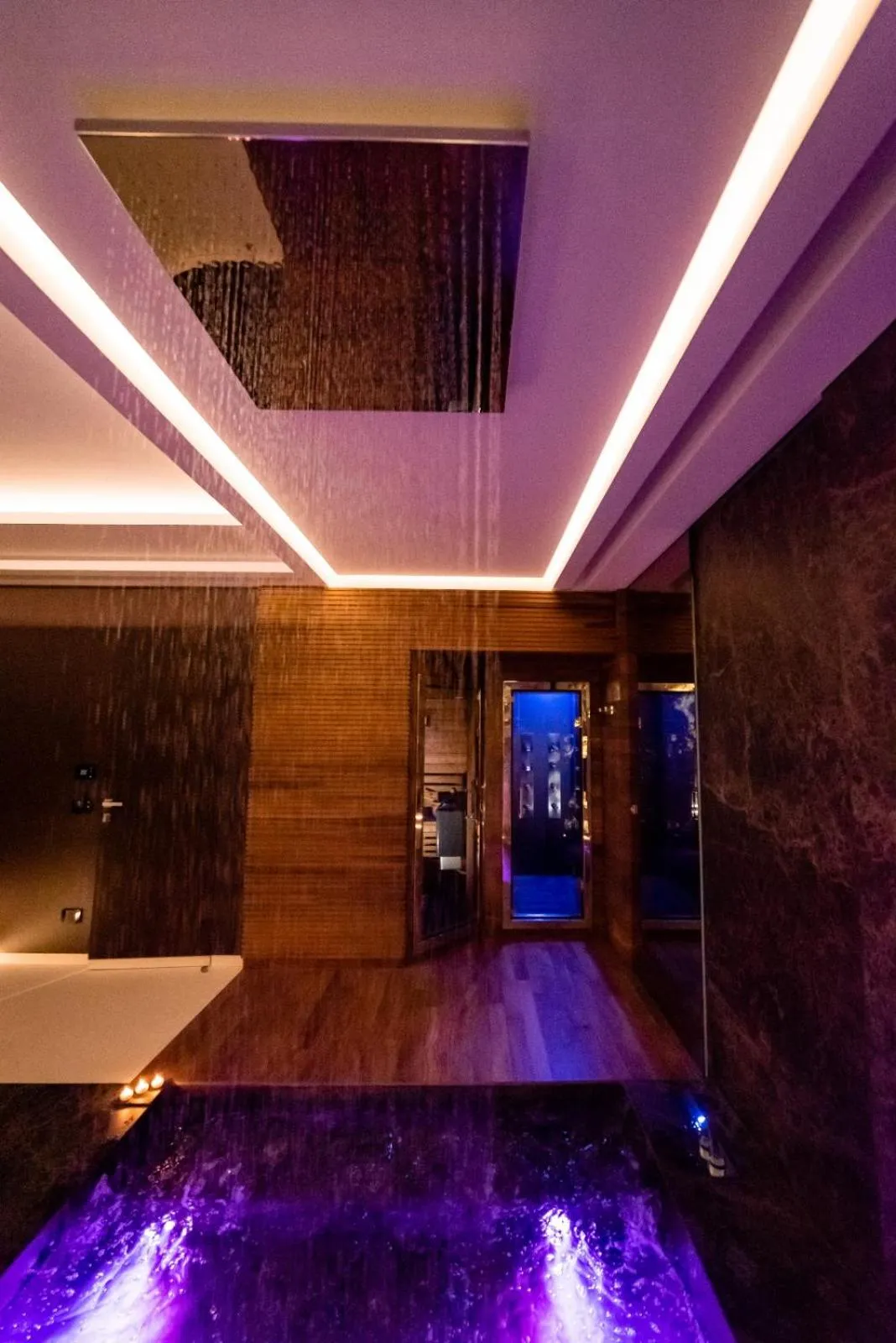 Hot Tub in Hotel Orizzonte