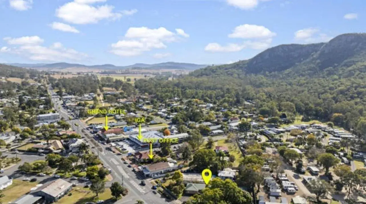 Three-Bedroom Apartment Suite in Esk Motel Three-Bedroom Apartment Suite in Esk Motel