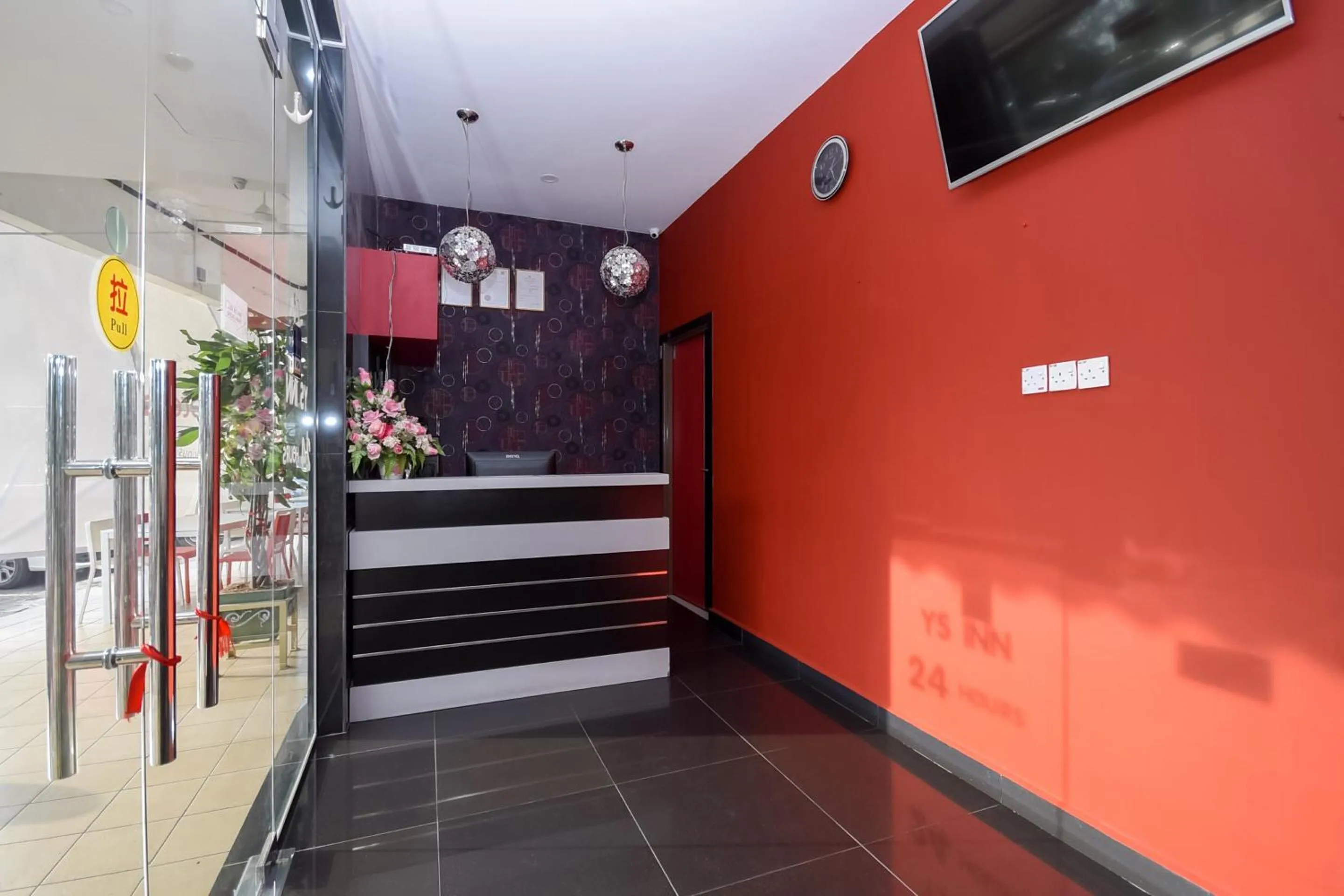 Lobby or reception in Hotel O Ys Inn