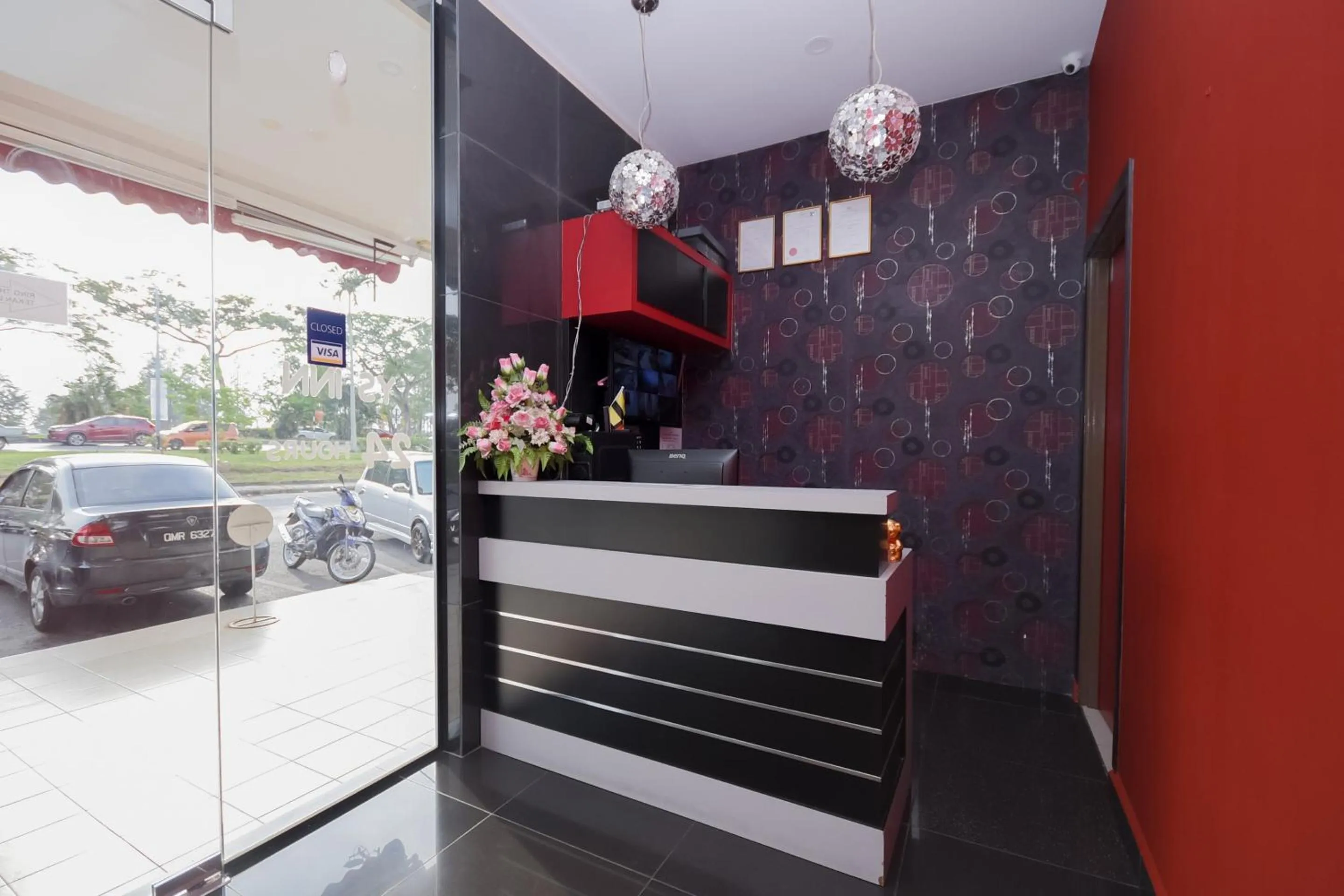 Lobby or reception in Hotel O Ys Inn