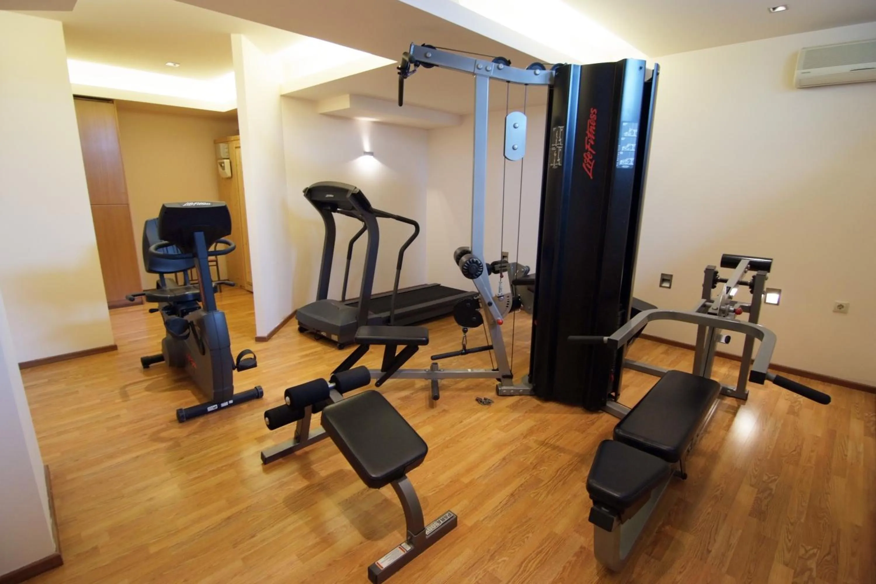 Fitness centre/facilities in King Minos Hotel