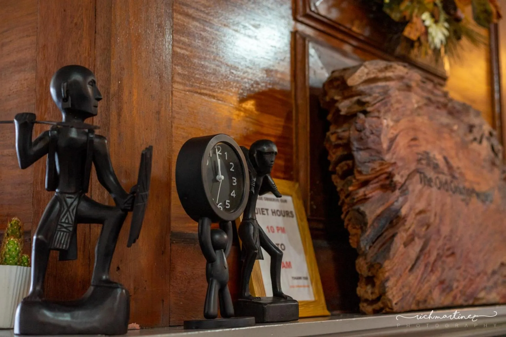 Decorative detail in Old Orangewood Bed & Breakfast