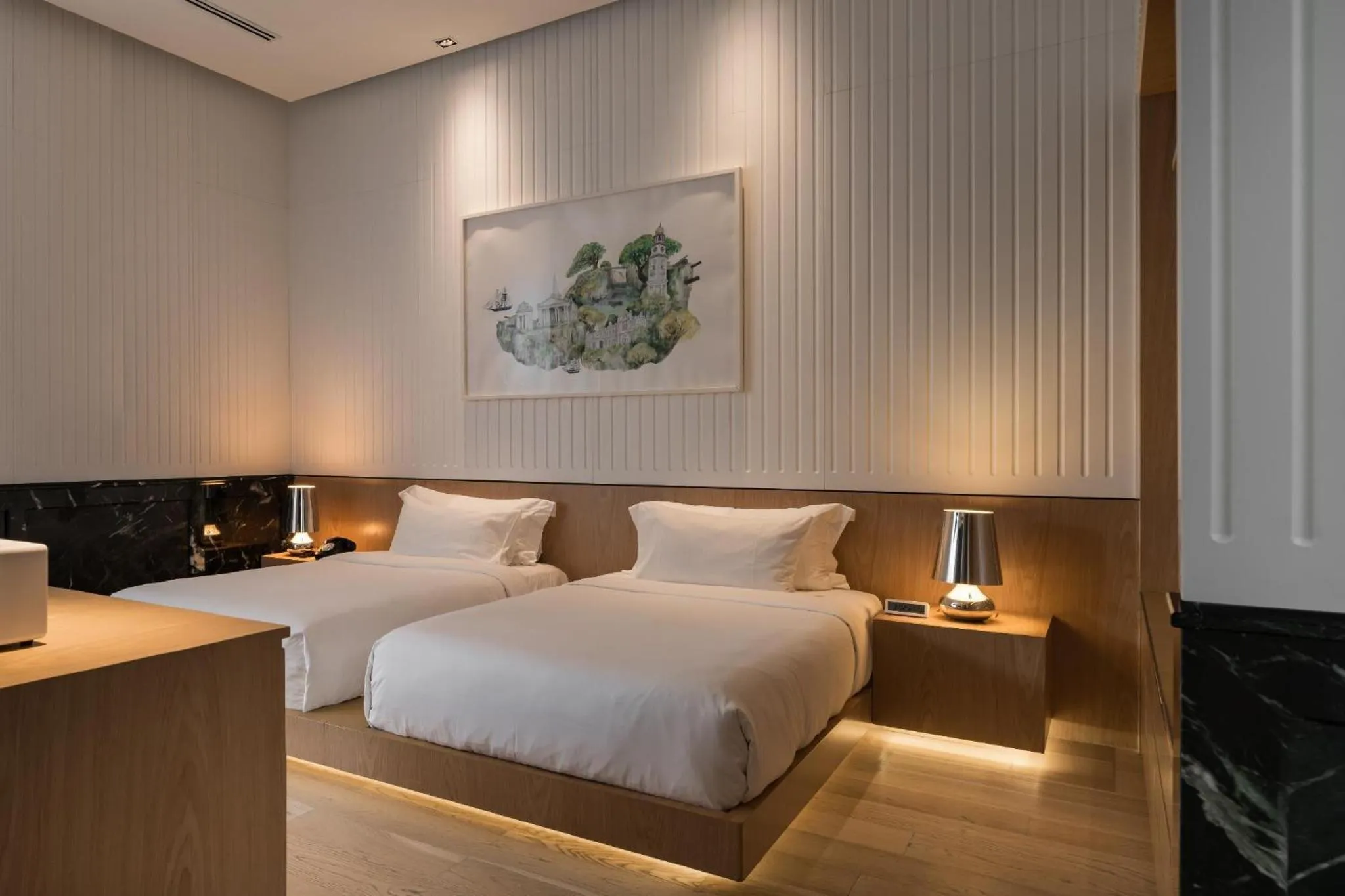 Bed in Macalister Mansion, a Member of Design Hotels