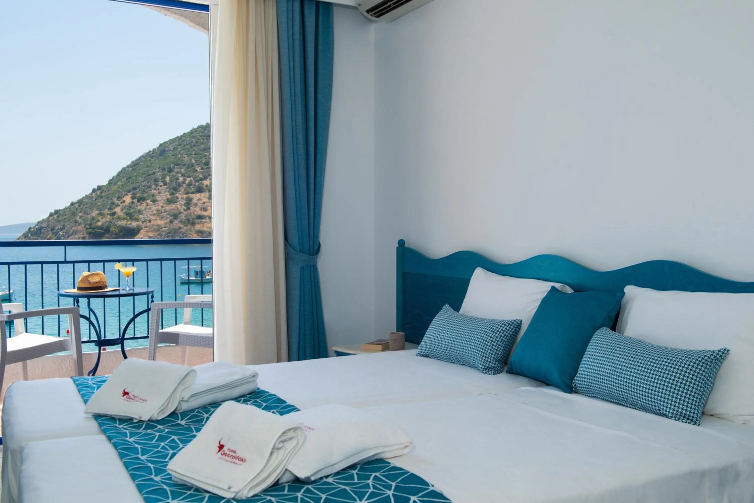Bed in Knossos Hotel