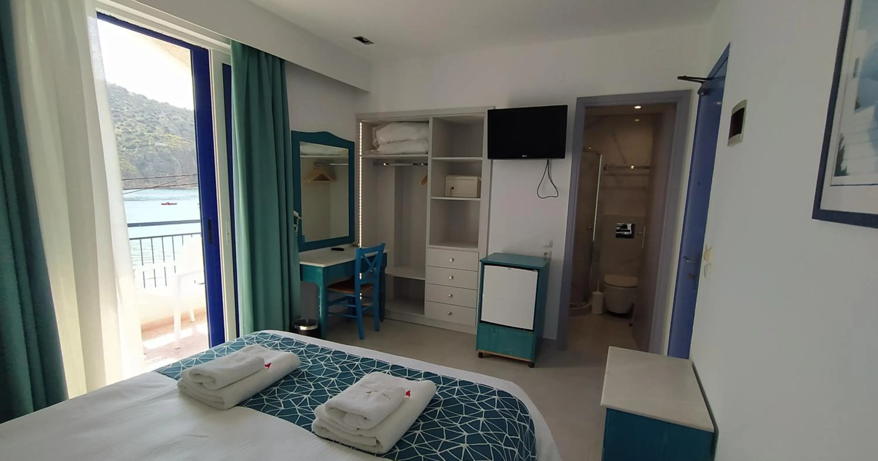 Bed in Knossos Hotel