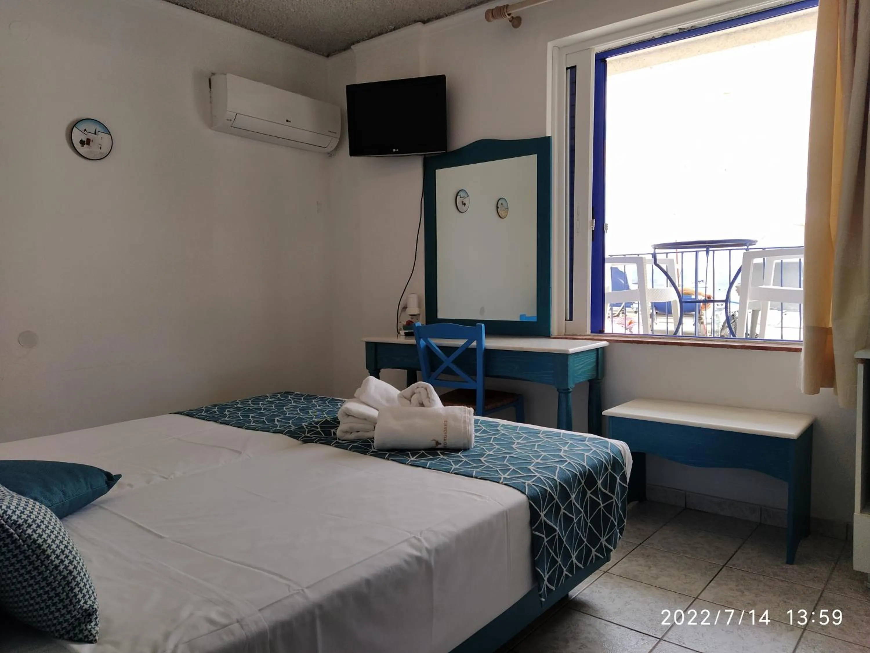 Bed in Knossos Hotel