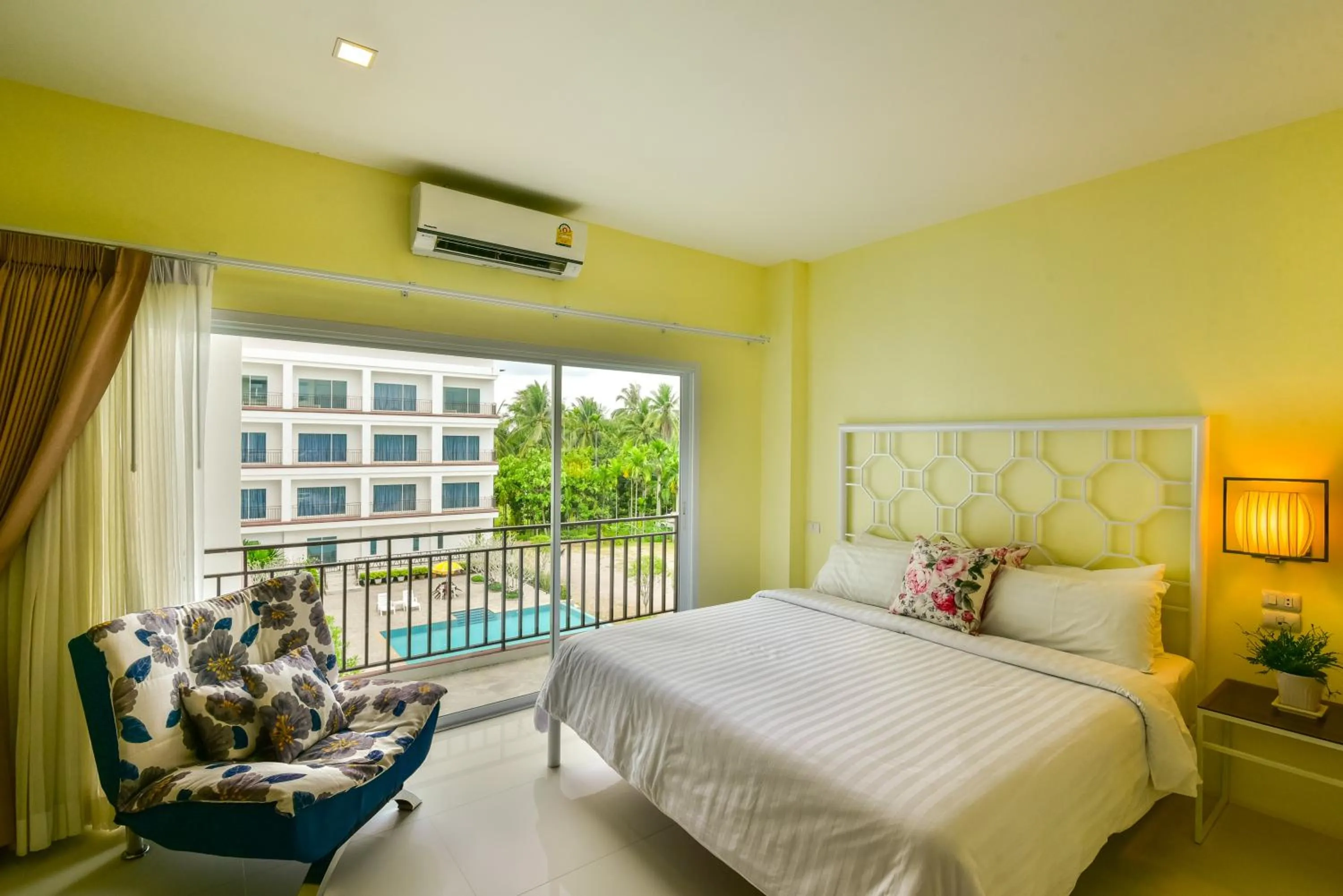 Bedroom, Bed in Southgate Residence Hotel - SHA Certified