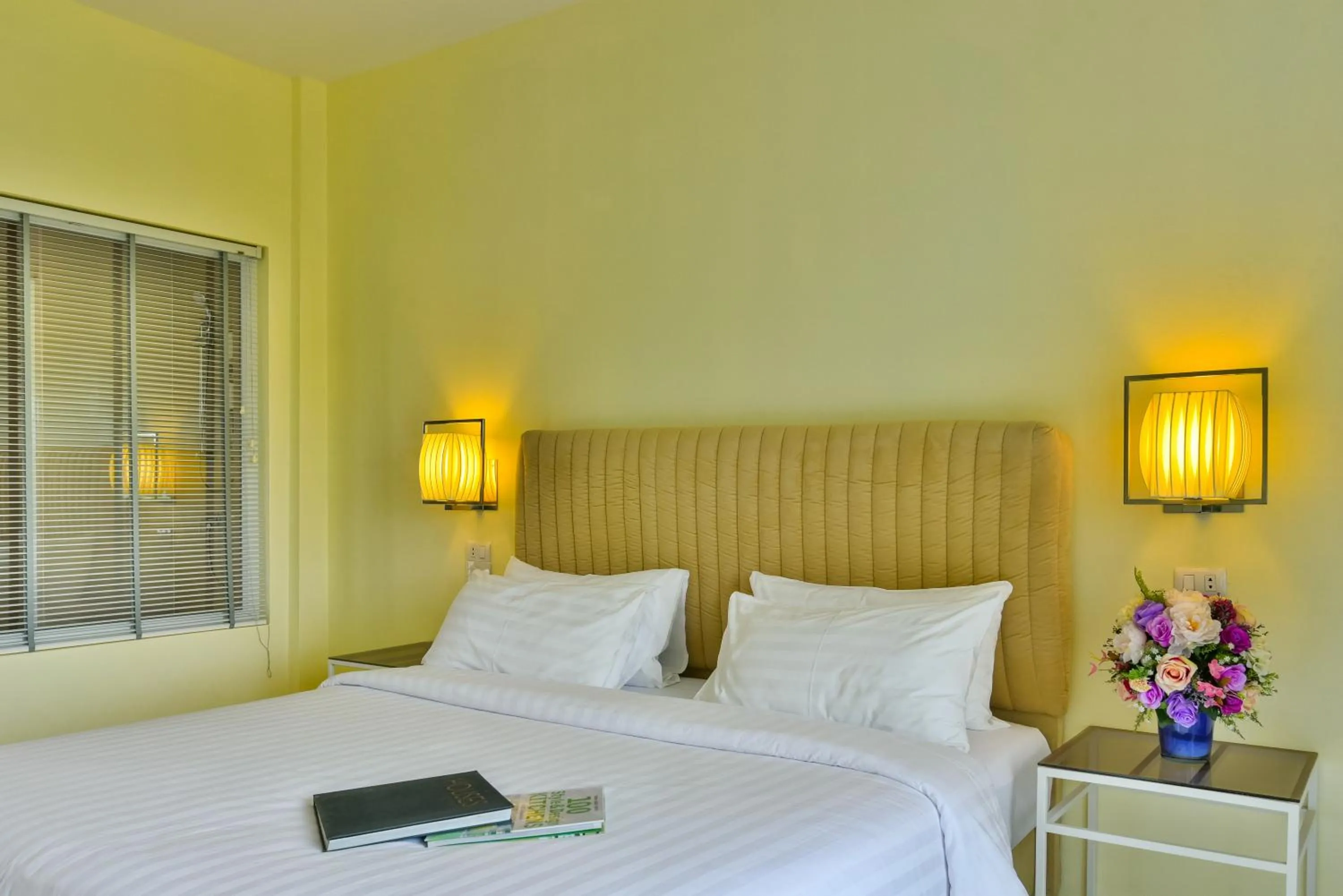 Photo of the whole room, Bed in Southgate Residence Hotel - SHA Certified