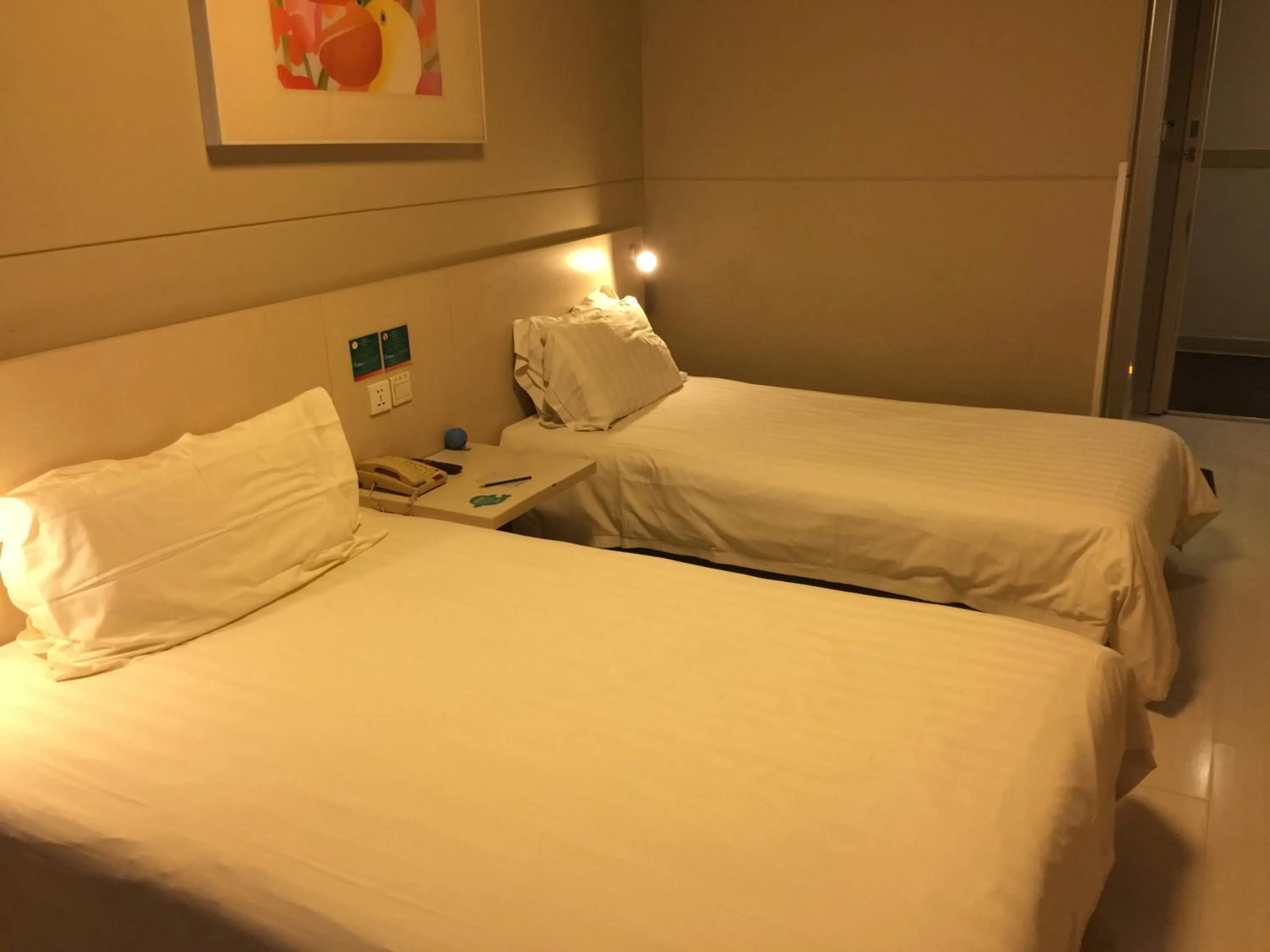 Decorative detail, Bed in Jinjiang Inn Beijing Pingguoyuan