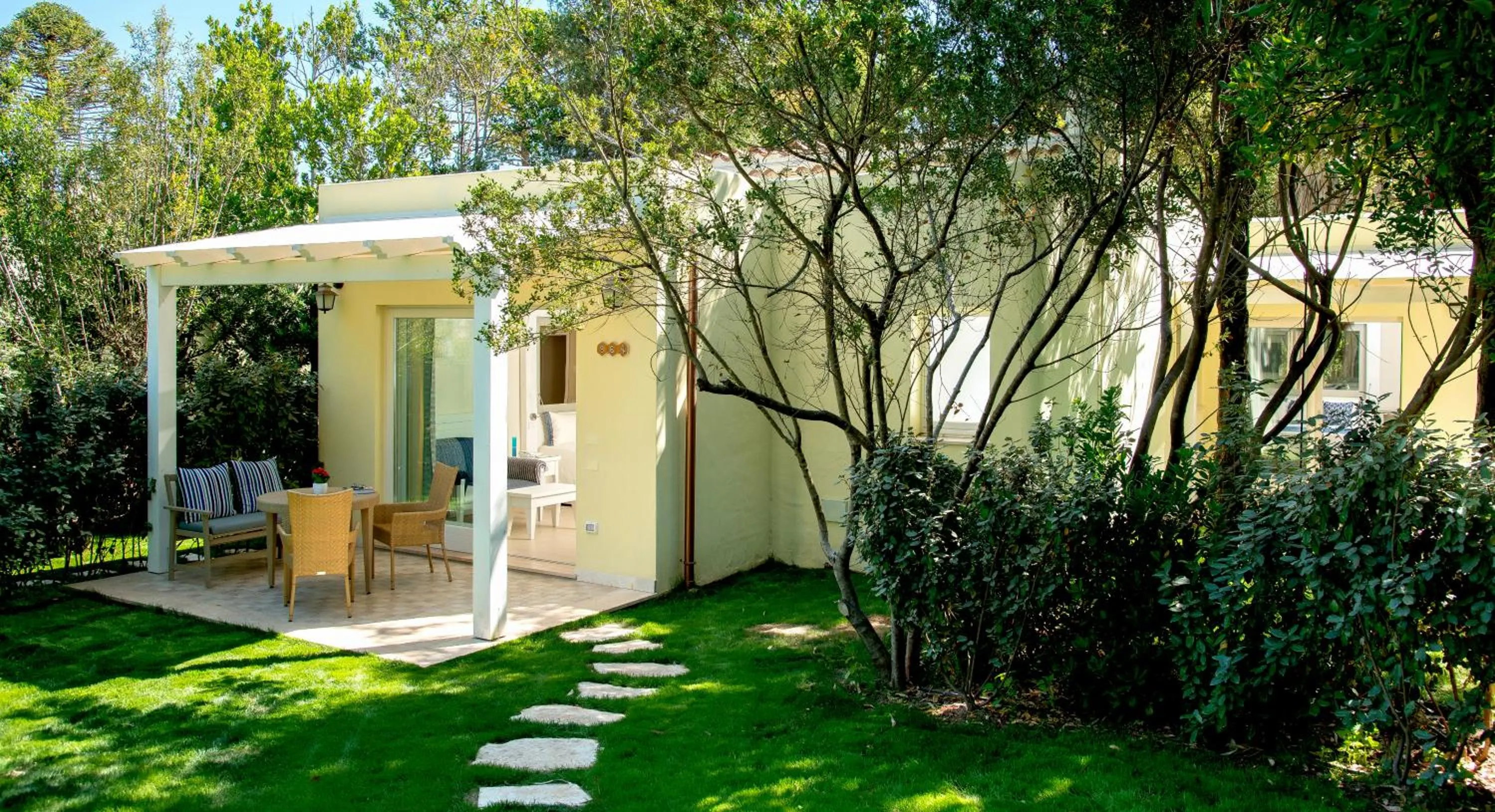 Patio in Forte Village Resort - Bouganville