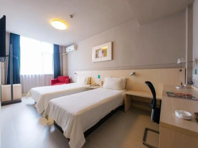 Bed in Jinjiang Inn Xi'an Giant Wild Goose Pagoda