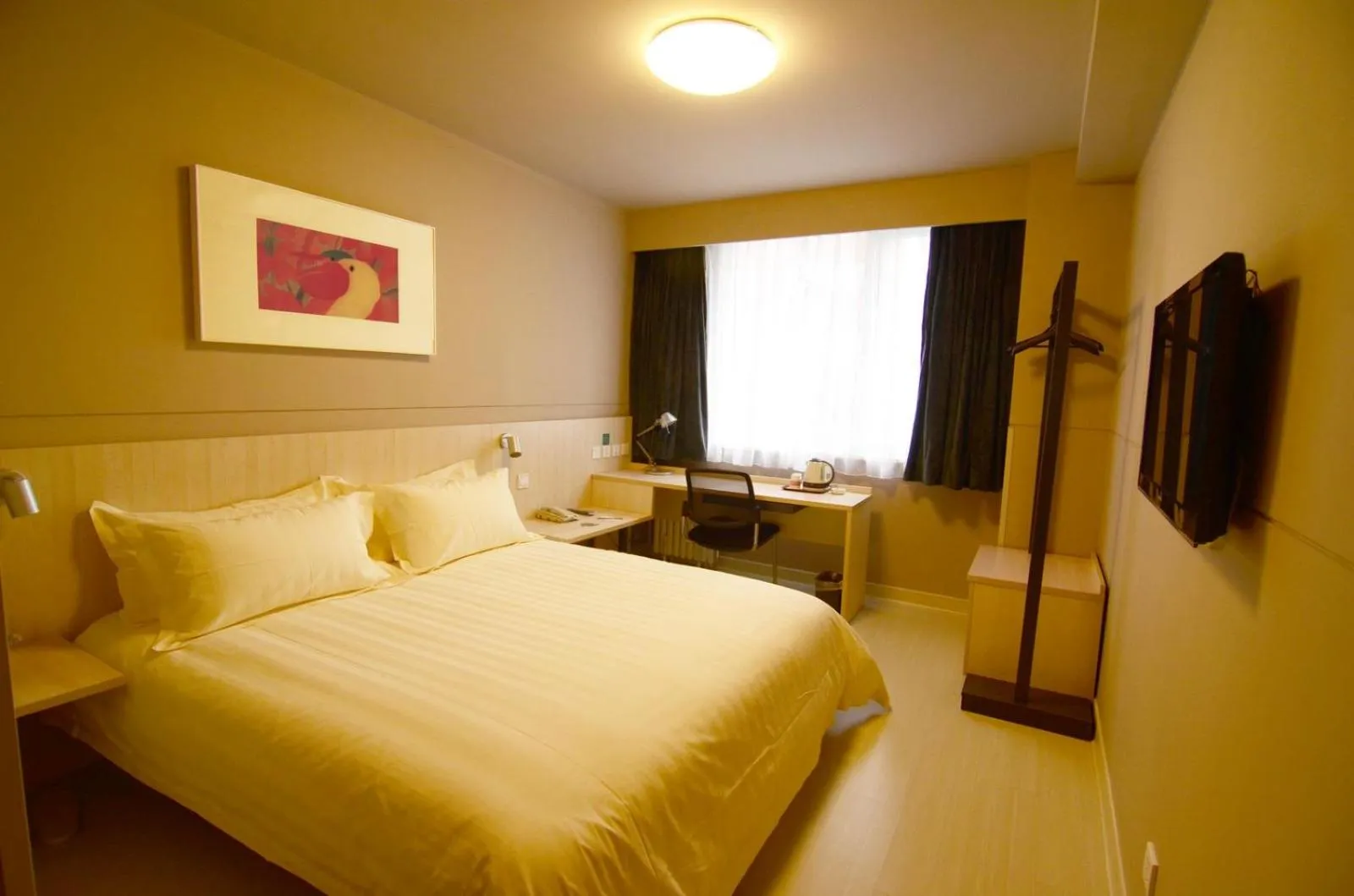 Photo of the whole room, Bed in Jinjiang Inn Beijing Tongzhou Beiyuan Subway Station