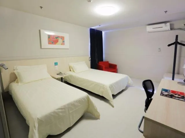 Bed in Jinjiang Inn Langfang Pedestrian Street