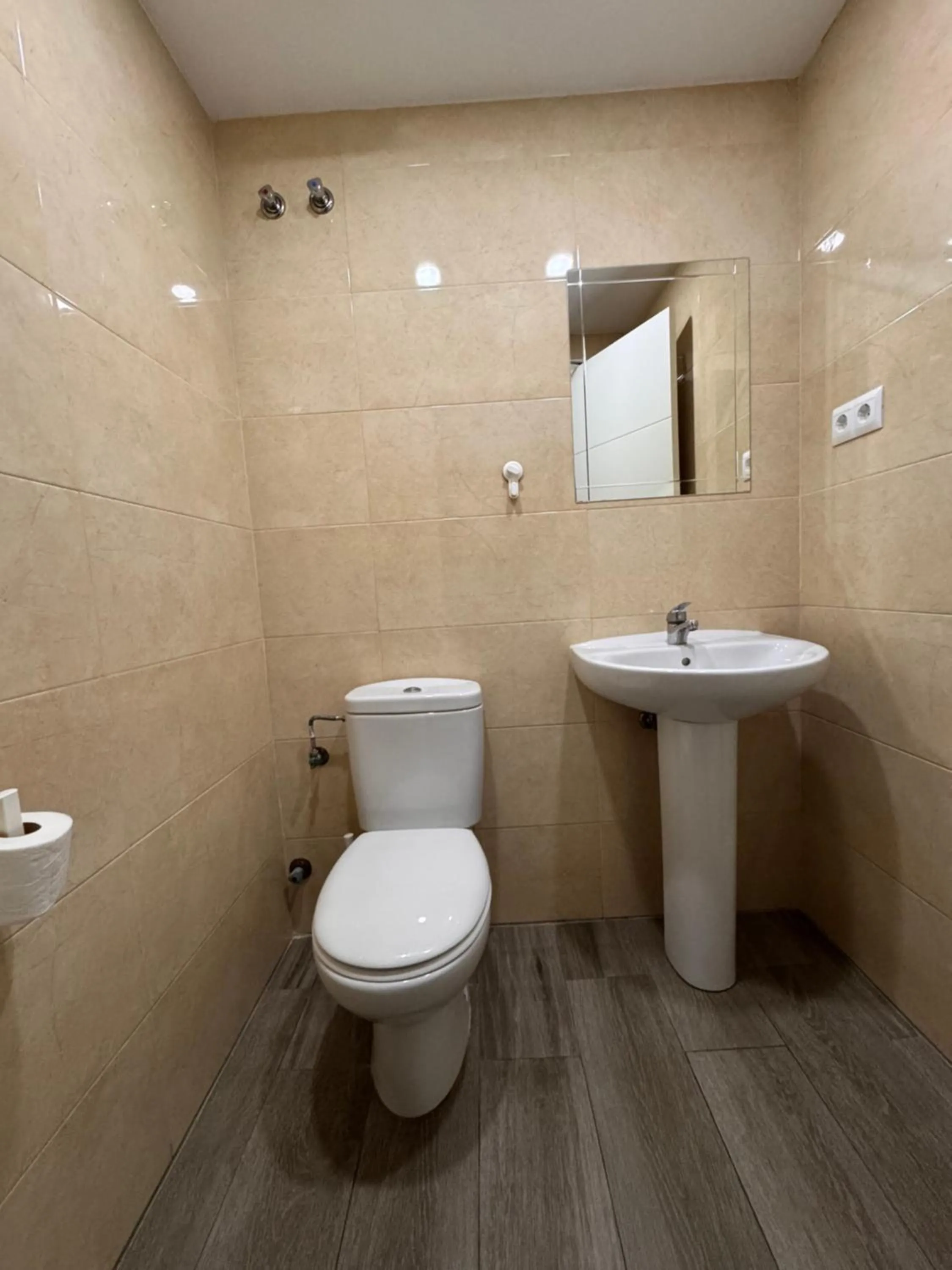 Toilet in Hotel Serramar
