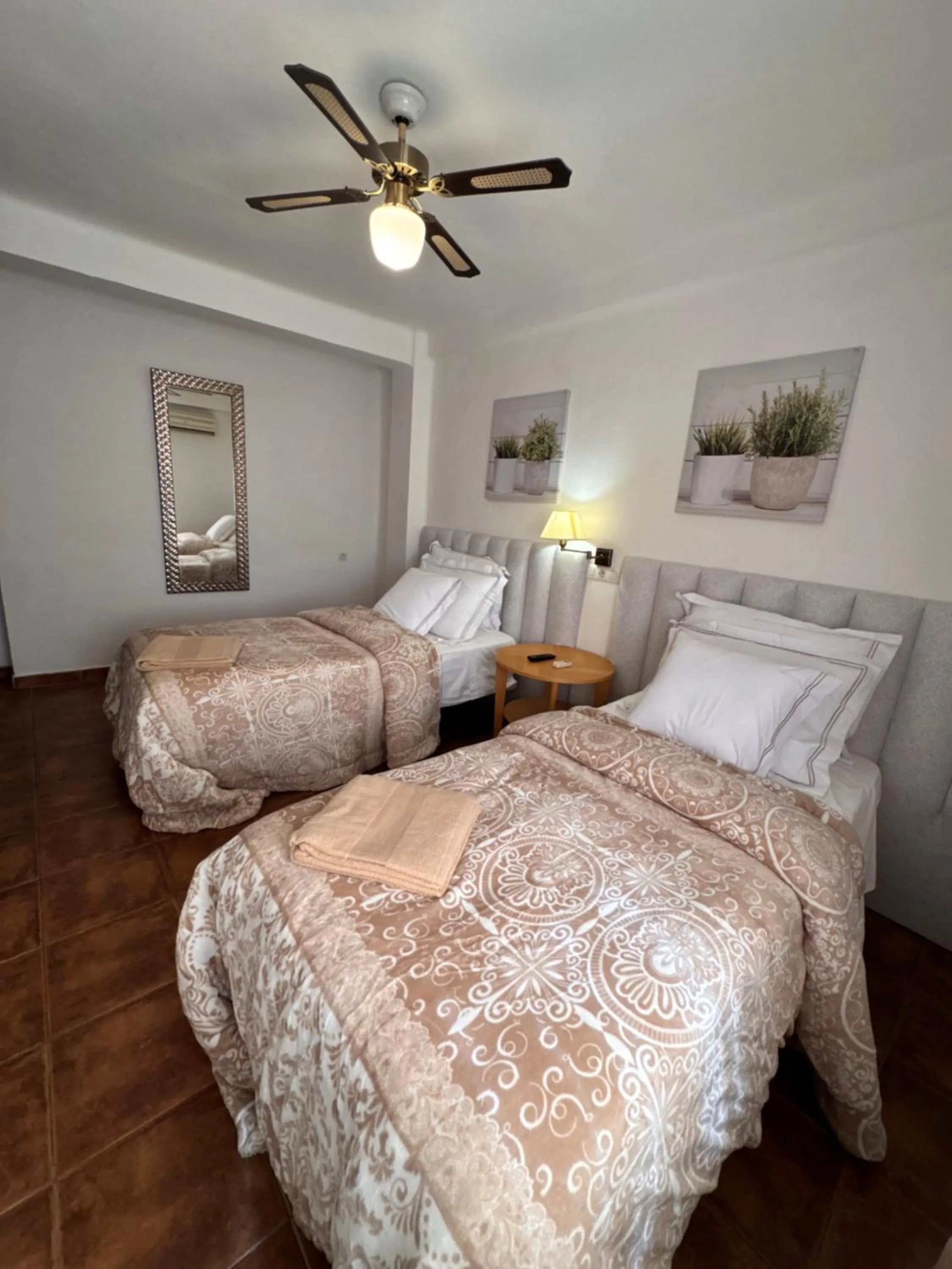 Toilet, Bed in Hotel Serramar