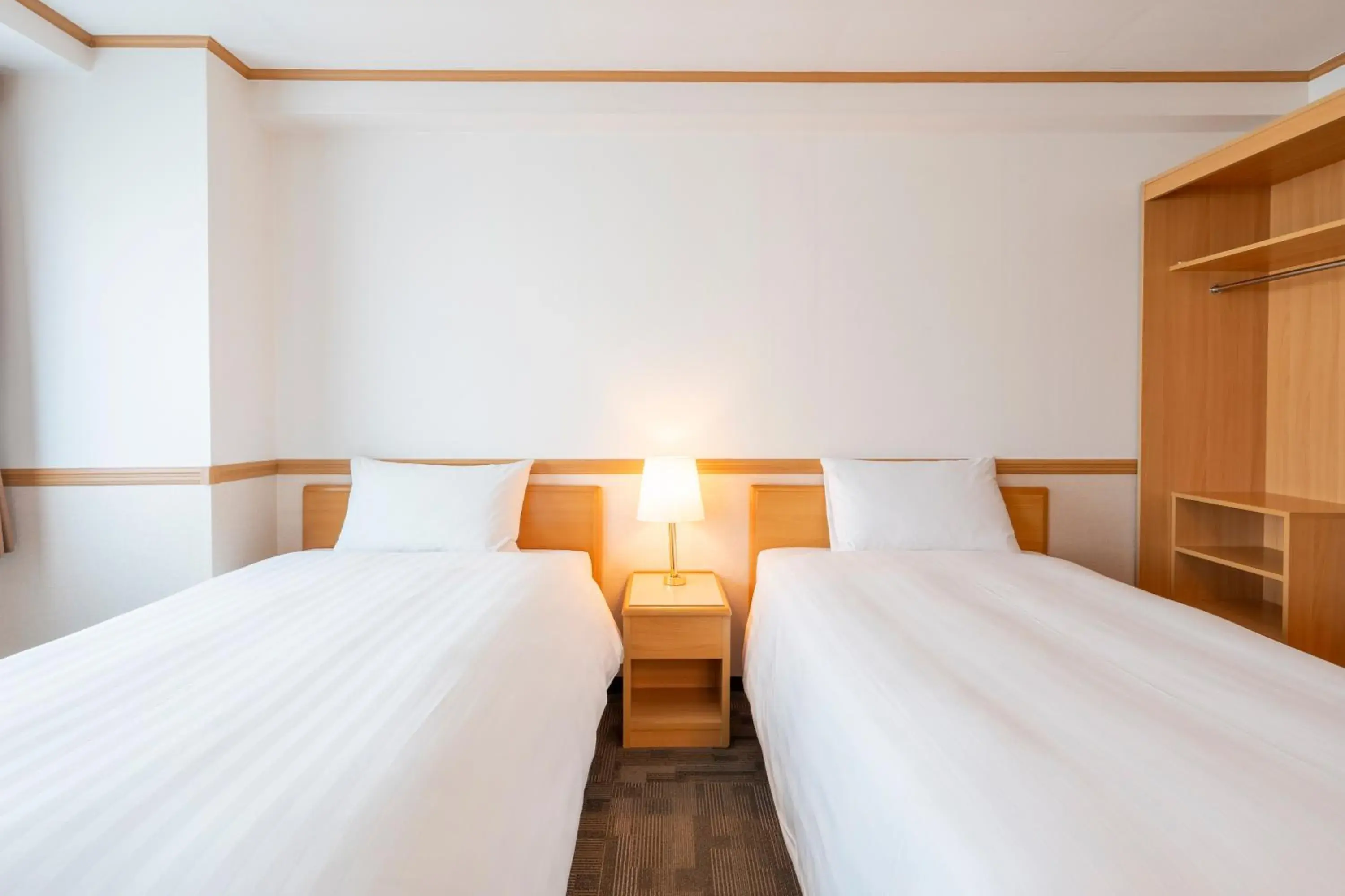 Standard Twin Room - Non-Smoking in Toyoko Inn Daejeon Government Complex Standard Twin Room - Non-Smoking in Toyoko Inn Daejeon Government Complex