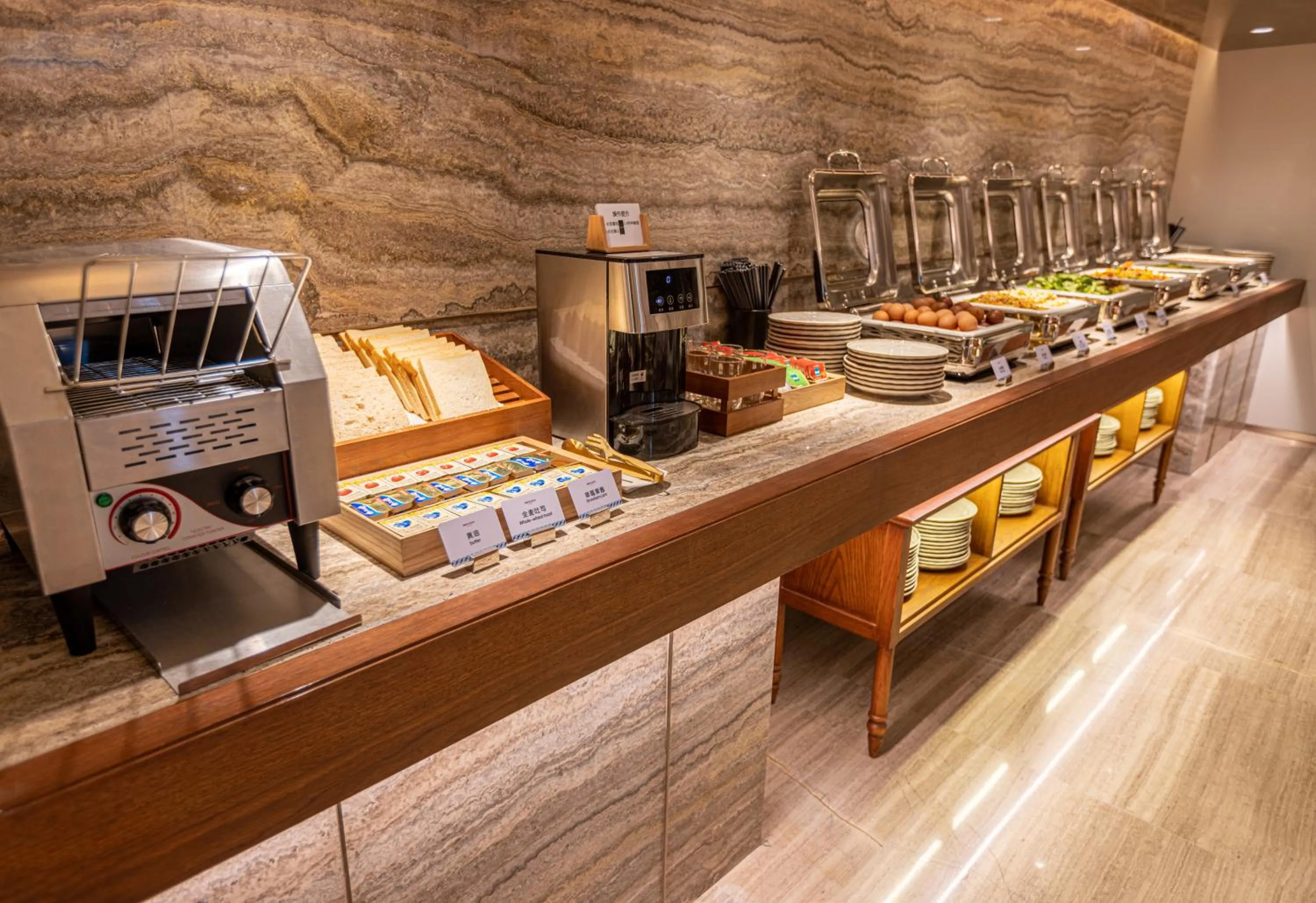 Buffet breakfast in Mercure Xian Dazhai Road