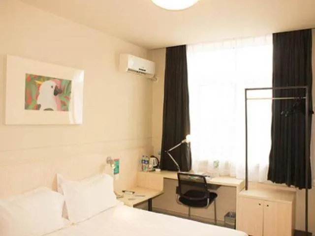 Bed in Jinjiang Inn Wafangdian Xichangchun Road