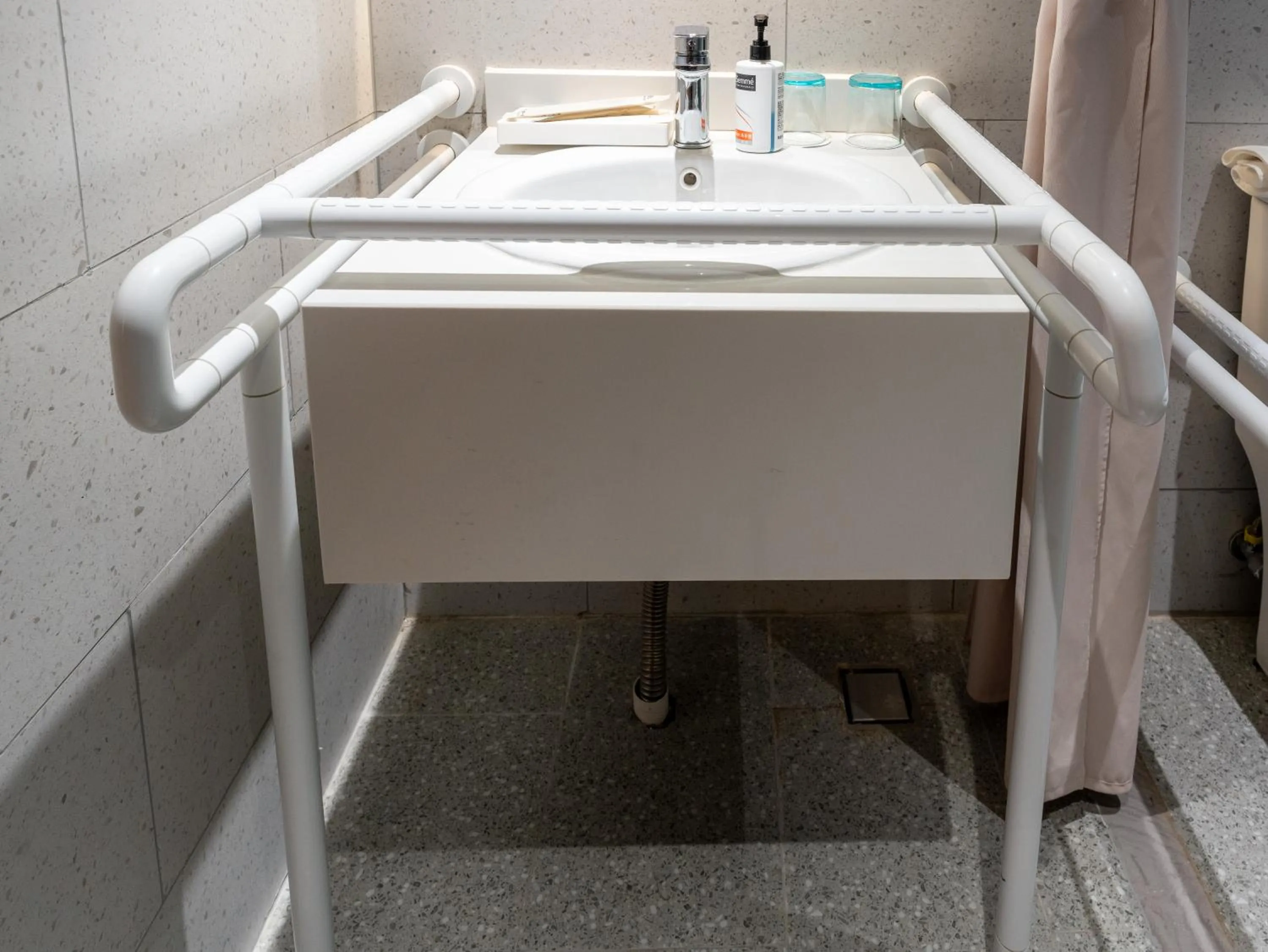 Toilet in Holiday Inn Express Suzhou Dushu Lake Xi`an Jiaotong-Liverpool University by IHG