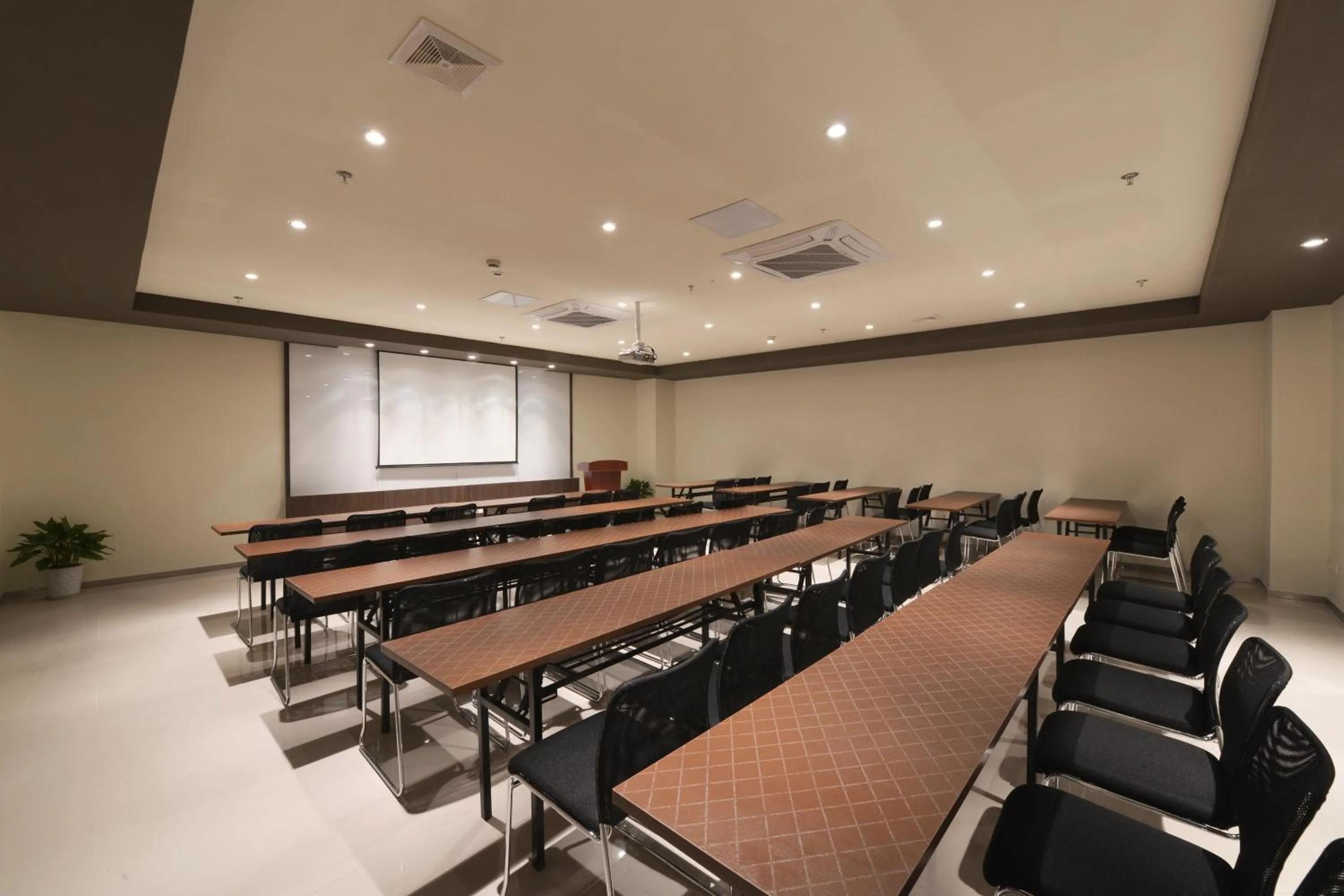 Property building in Jinjiang Inn Suzhou Railway Station North Square