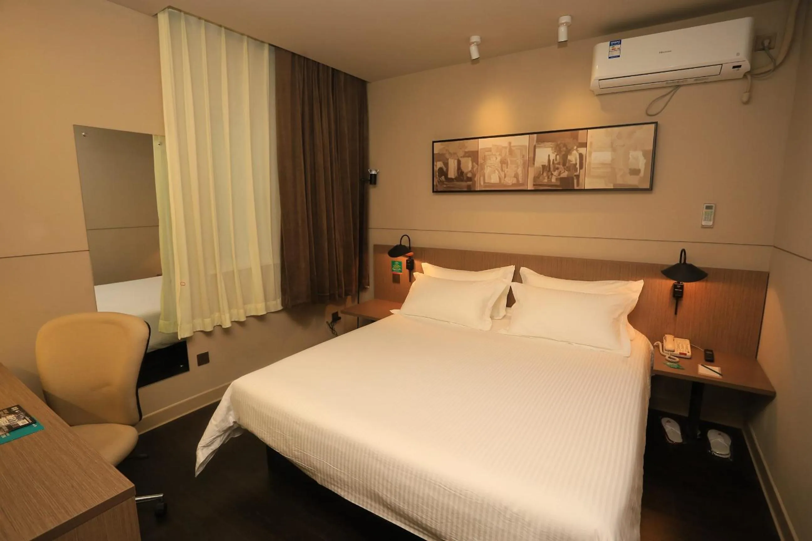 Property building in Jinjiang Inn Select Chongqing Caiyuanba Railway Station