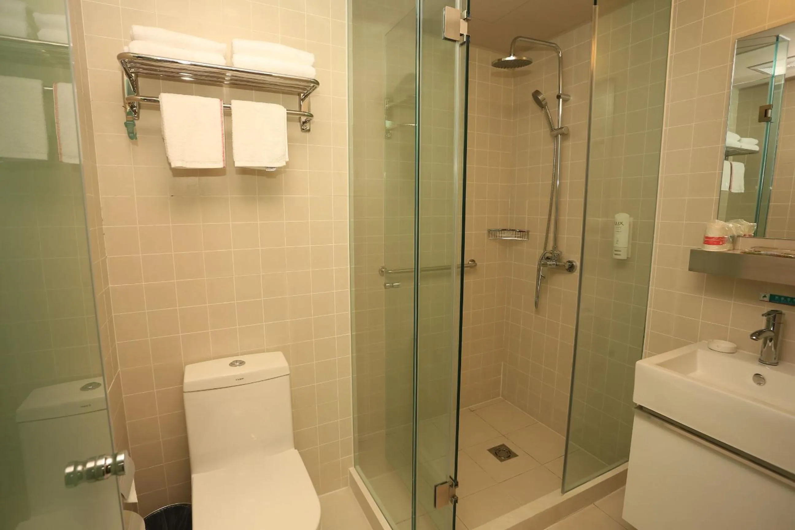 Property building in Jinjiang Inn Select Chongqing Caiyuanba Railway Station