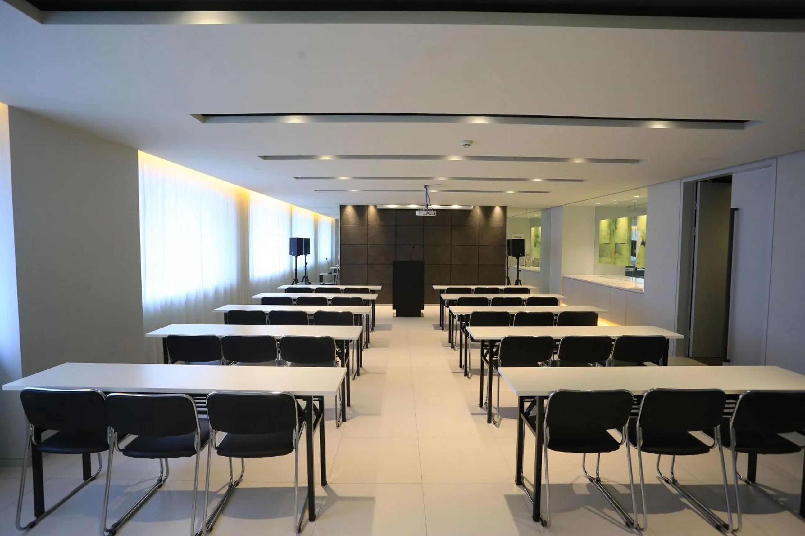 Property building in Jinjiang Inn Select Chongqing Caiyuanba Railway Station