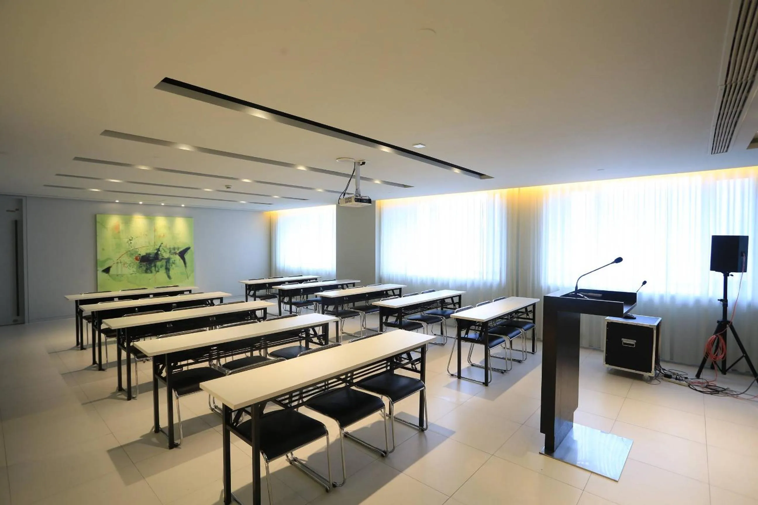 Property building in Jinjiang Inn Select Chongqing Caiyuanba Railway Station