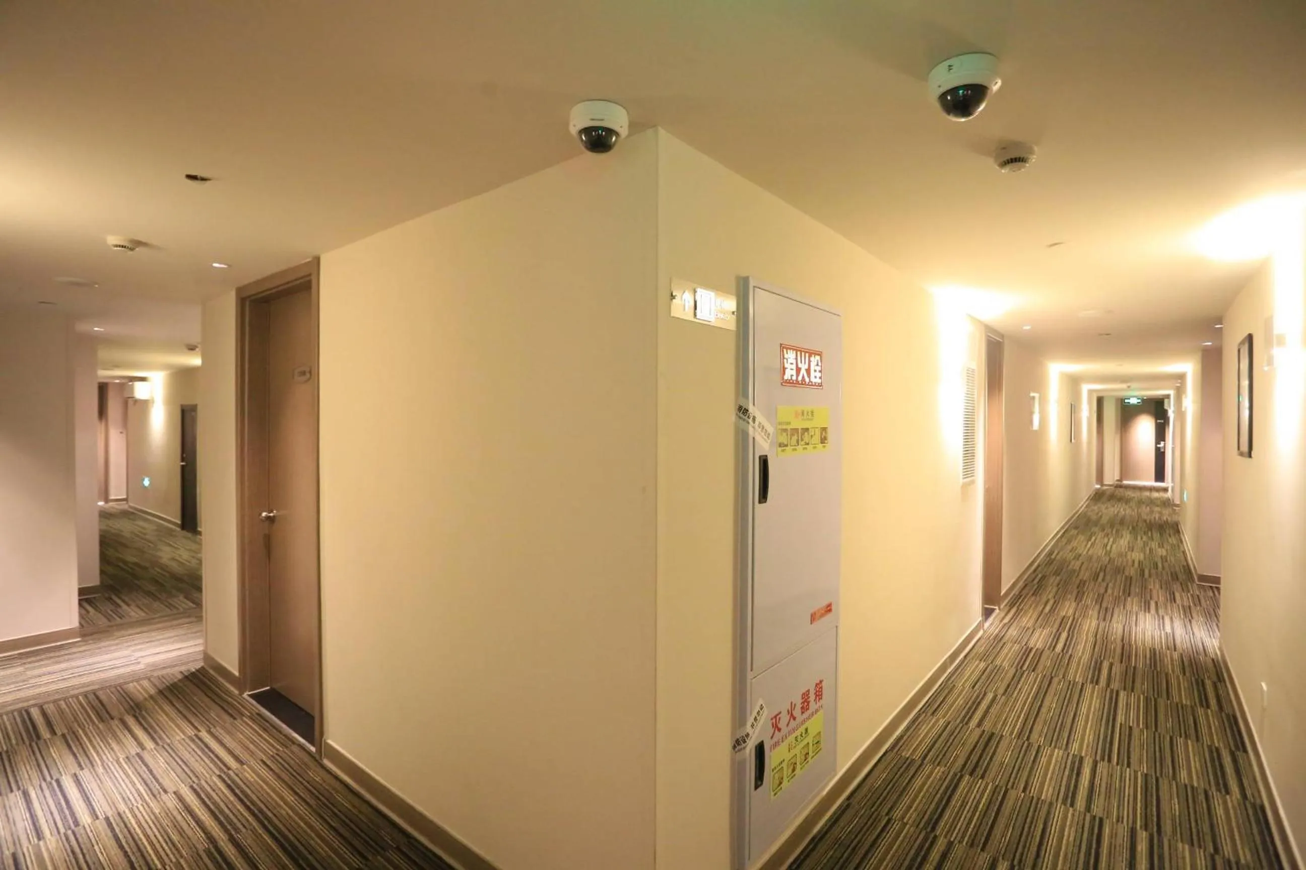 Property building in Jinjiang Inn Select Chongqing Caiyuanba Railway Station