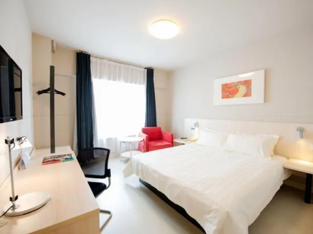 Jinjiang Inn Xianning Yinquan Avenue Hot Spring Hotel