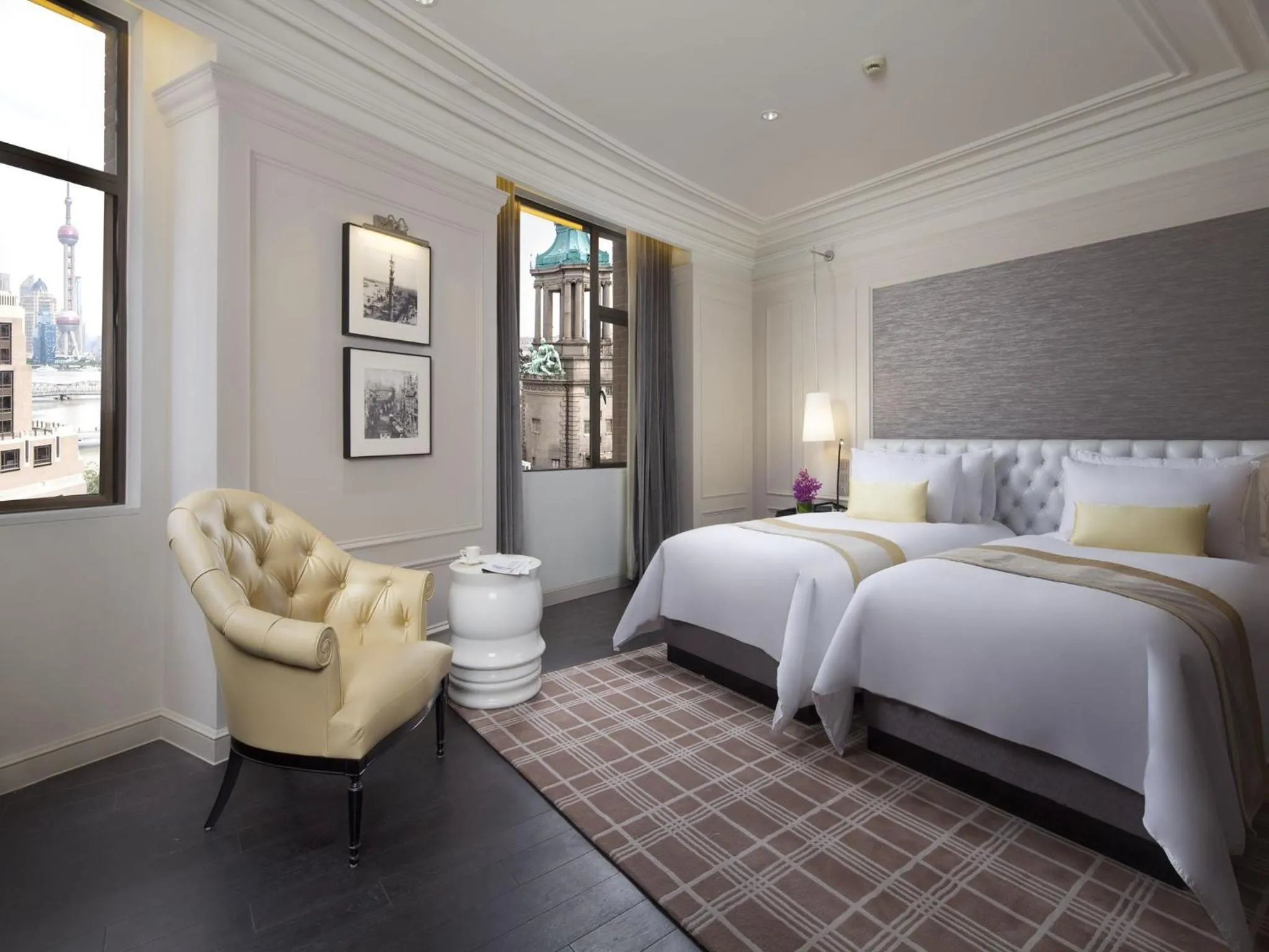 Photo of the whole room, Bed in Golden Tulip New Asia Hotel The Bund Shanghai