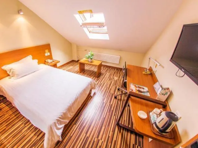 Bed in Jinjiang Inn Select Weihai South Haibin Road Haishang Park