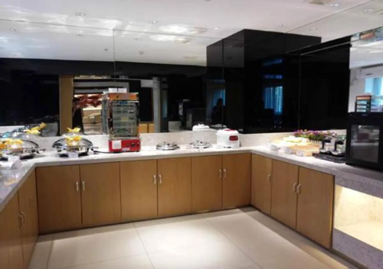 Jinjiang Inn Select XiAn High Speed Train Station Fengchengqi Road